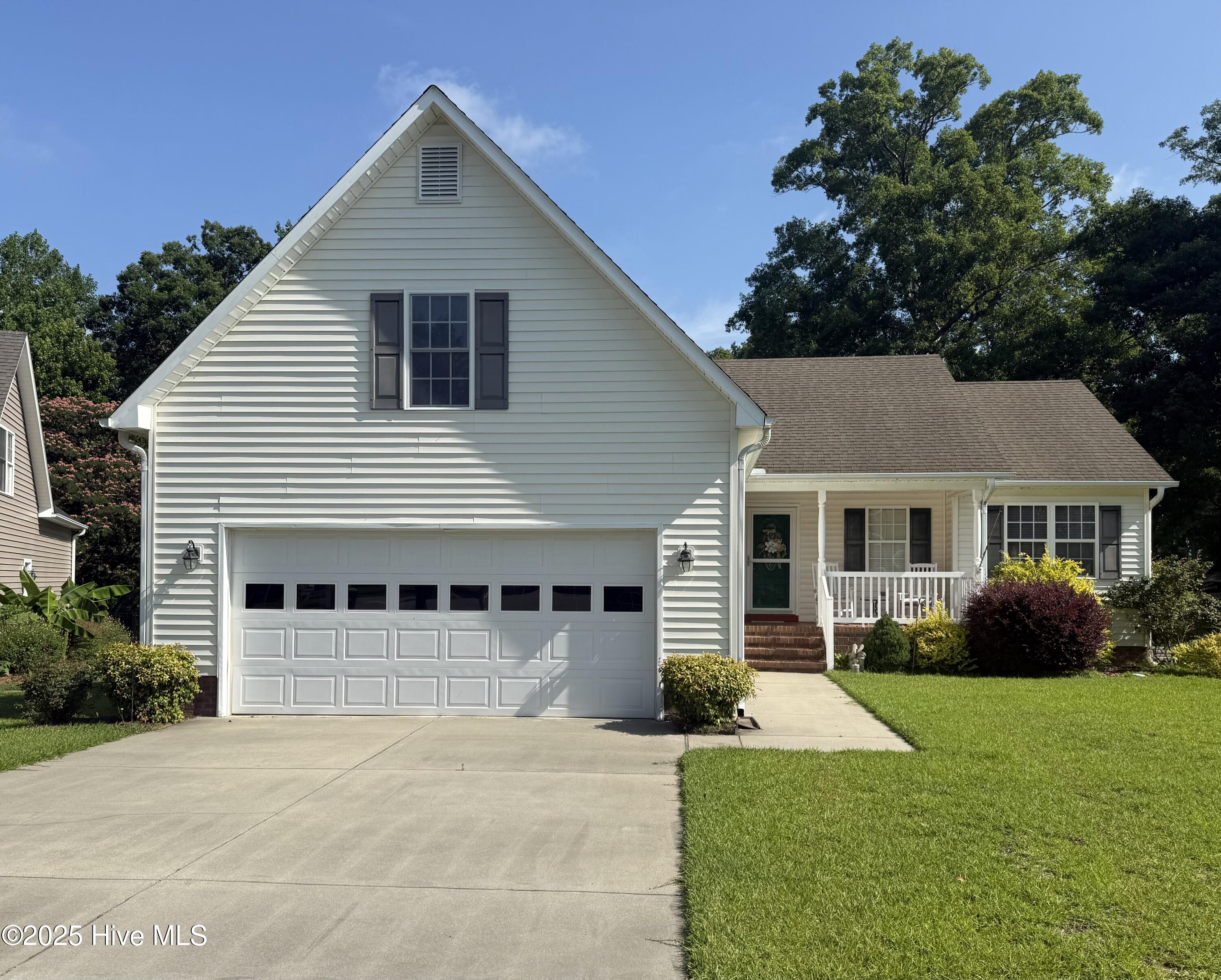 208 Canterwood Lane Property Photo 1