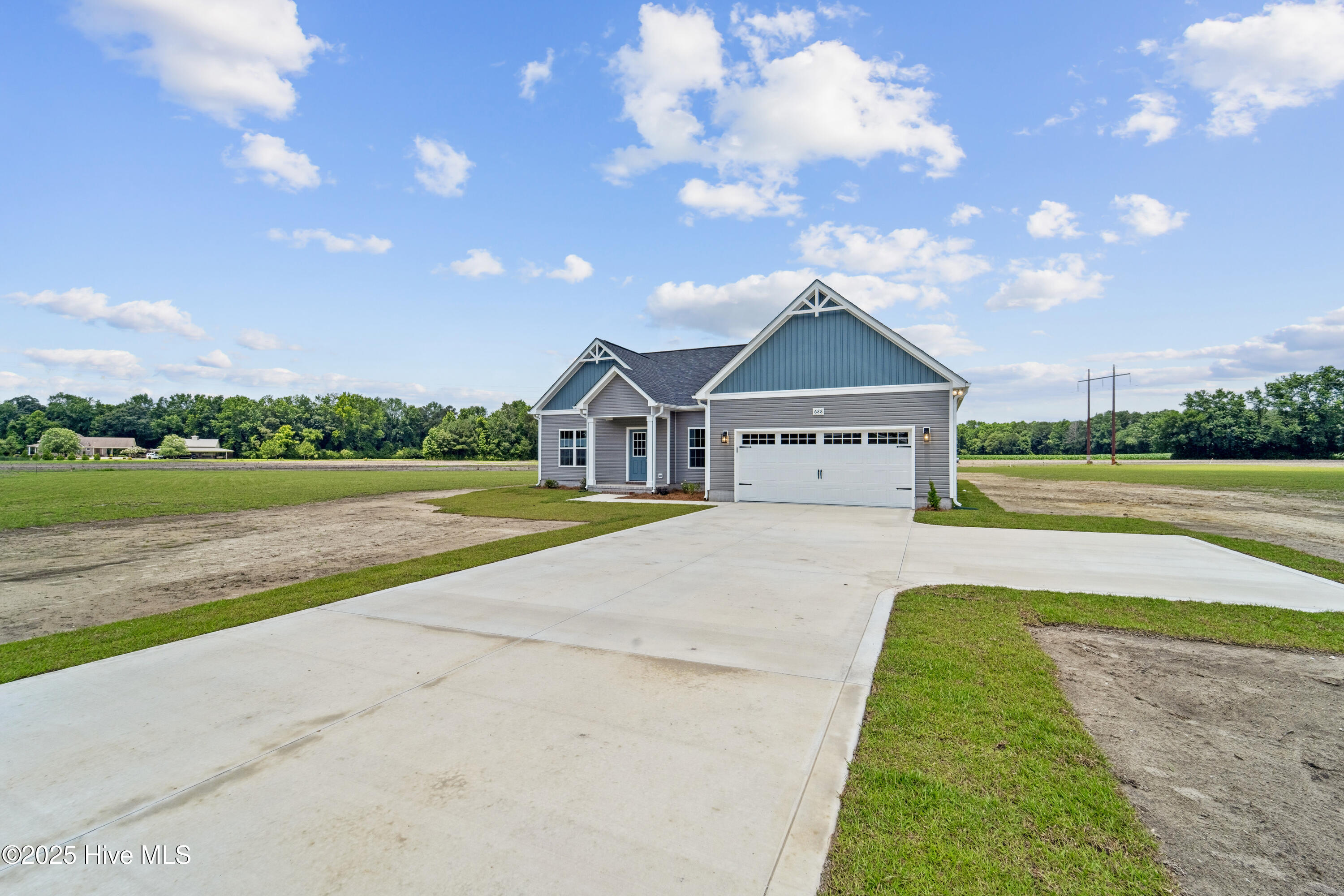 688 S Cornmill Road Property Photo 1