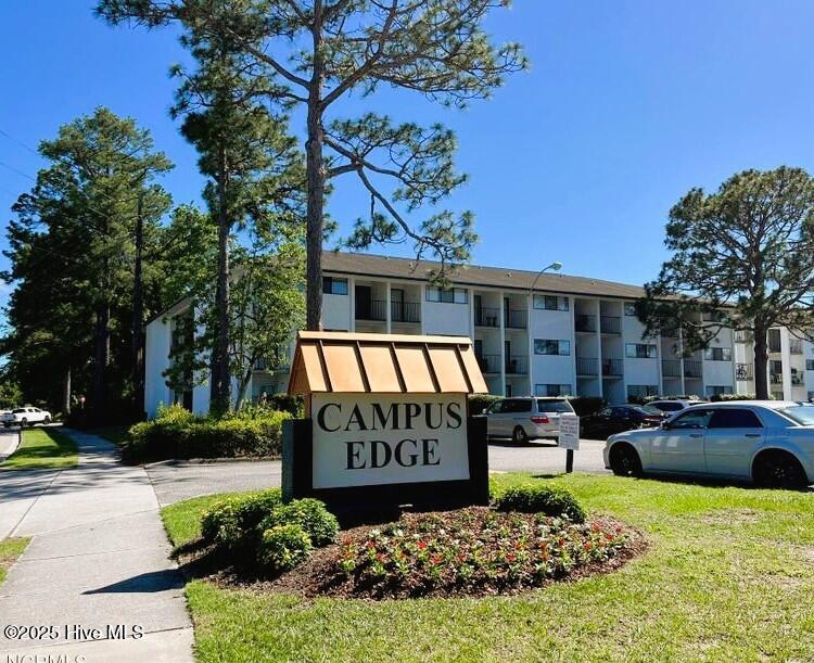 454 Racine Drive Unit E103