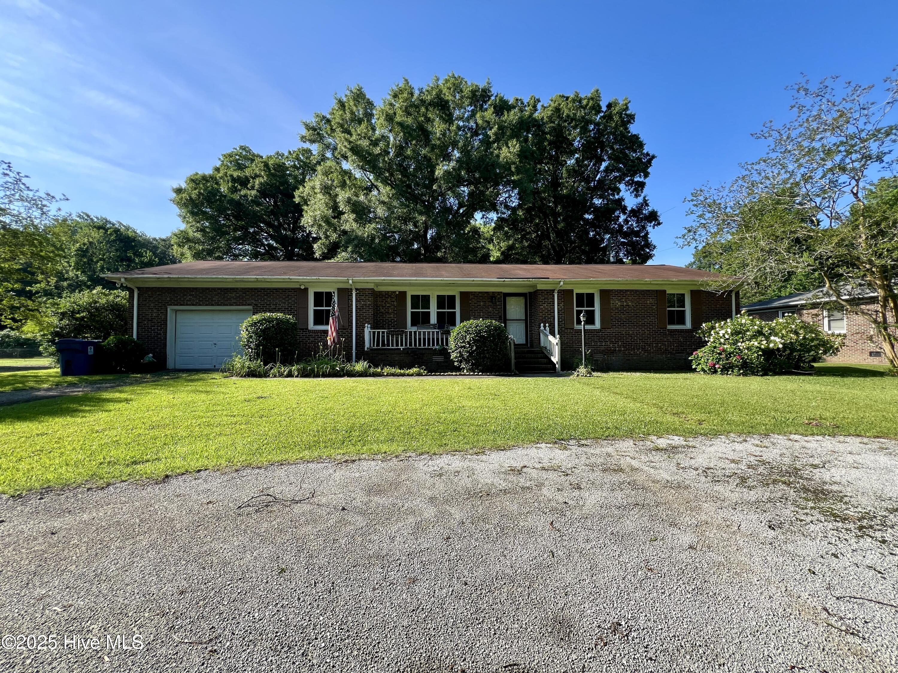 210 Briarwood Lane Property Photo 1