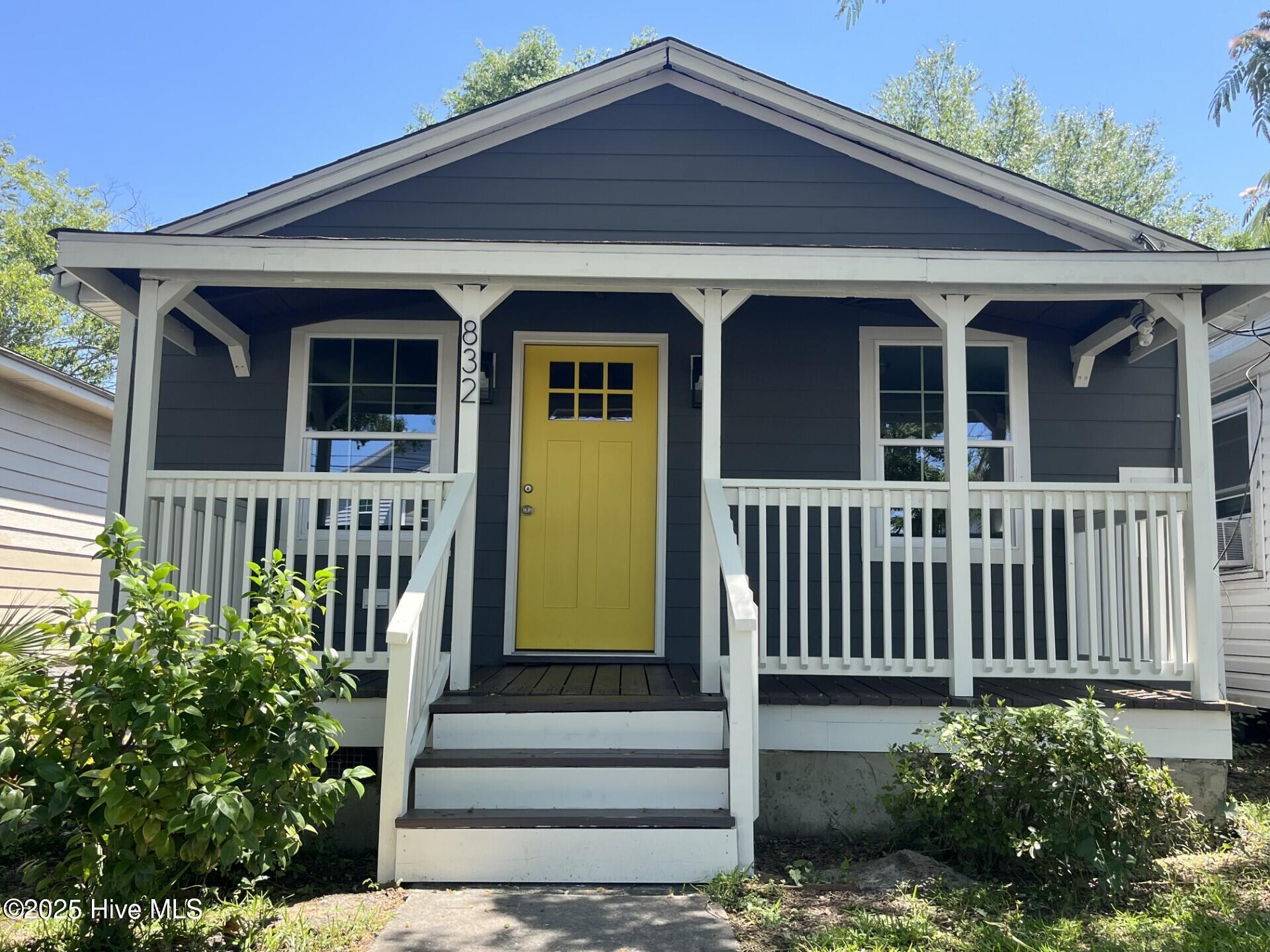 832 Fanning Street