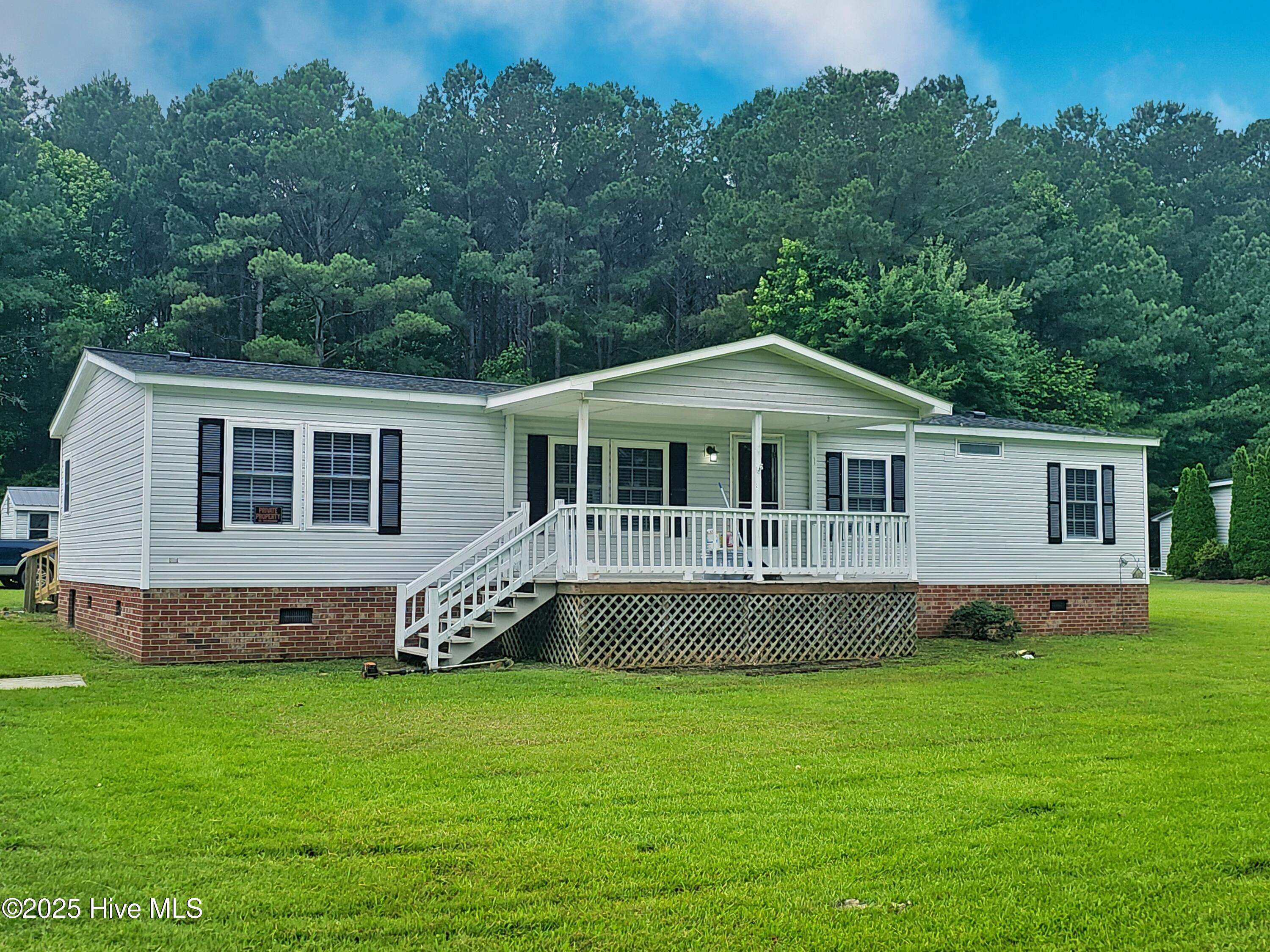 2260 Holly Springs Church Road Property Photo 1
