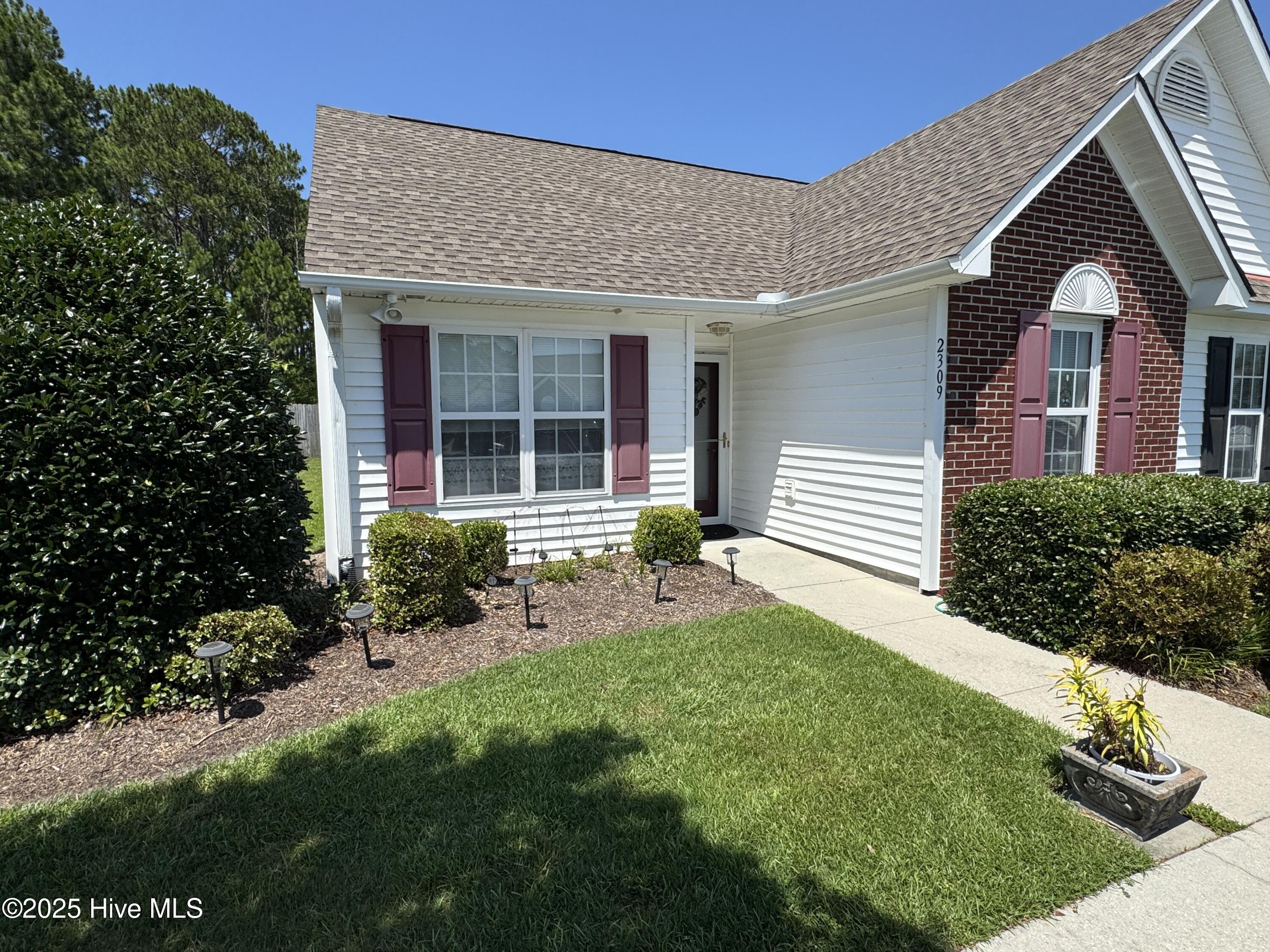 2309 Sunnyside Drive Property Photo 1