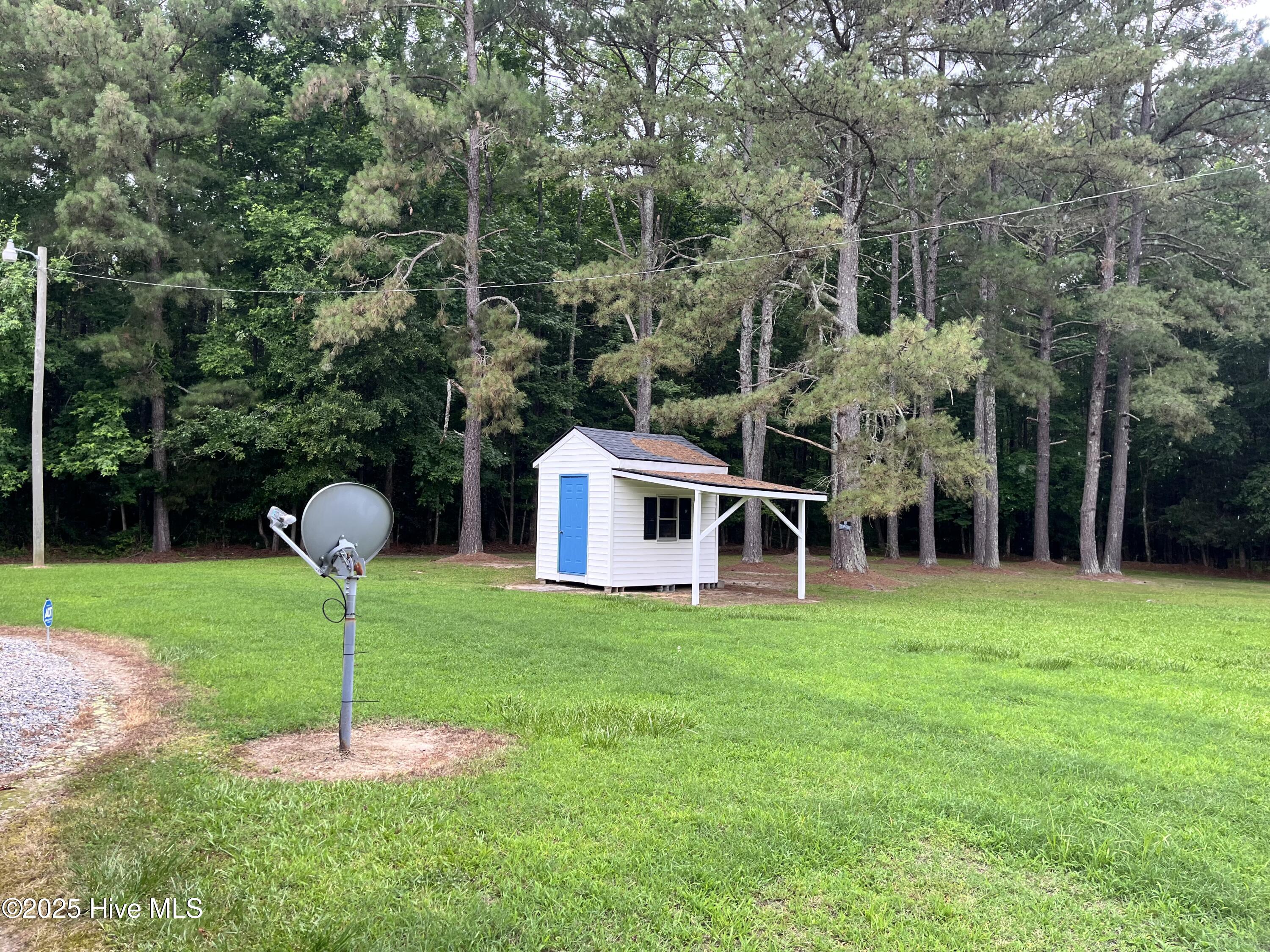 469 Whitehead Road Property Photo 4