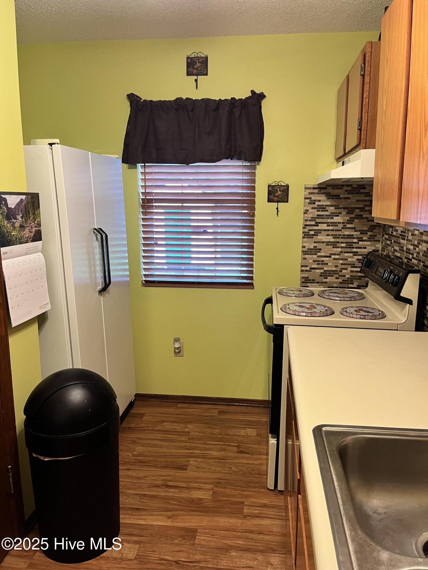 469 Whitehead Road Property Photo 9