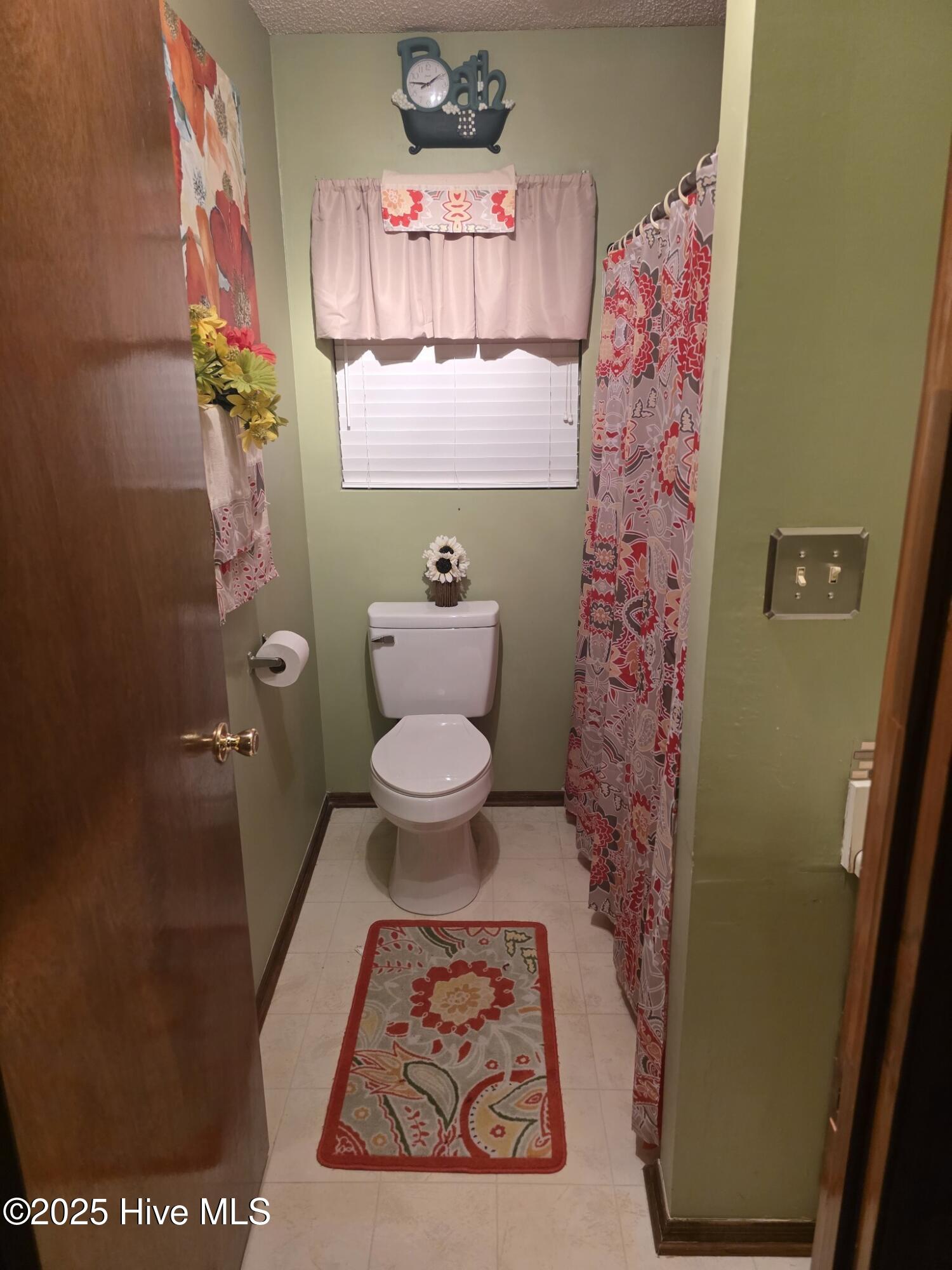 469 Whitehead Road Property Photo 16