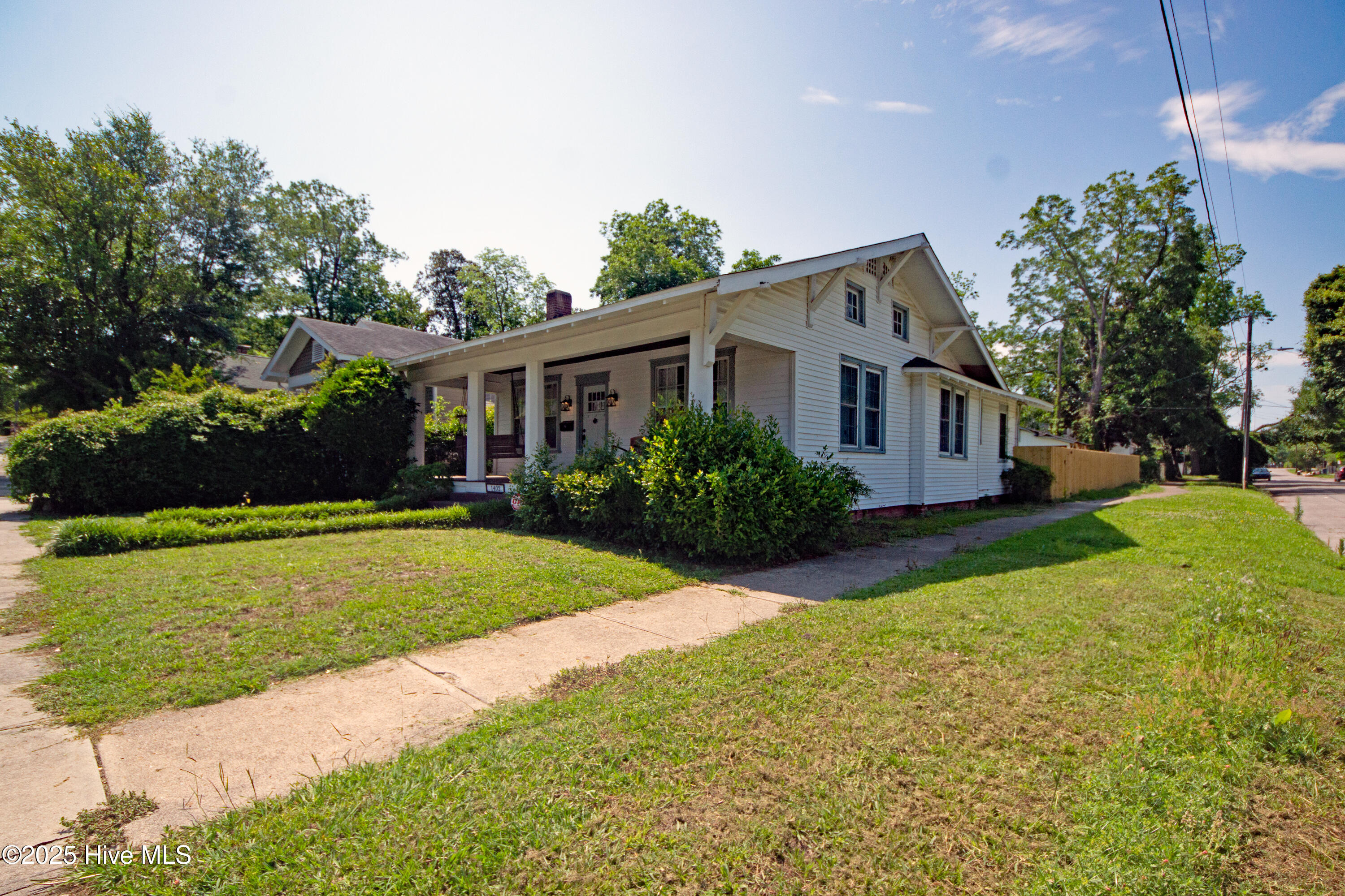 1402 Grace Street Property Photo 8
