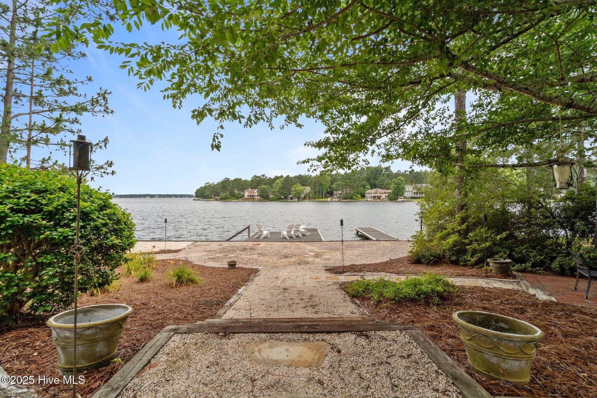 118 Douglas Drive Property Photo 16
