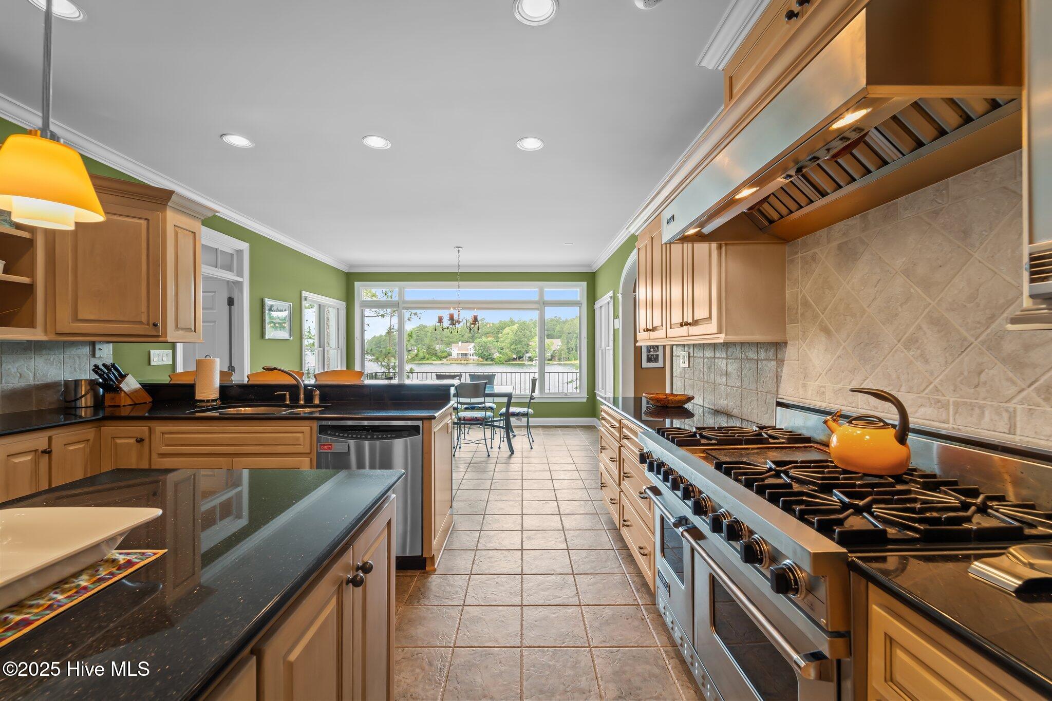 118 Douglas Drive Property Photo 28