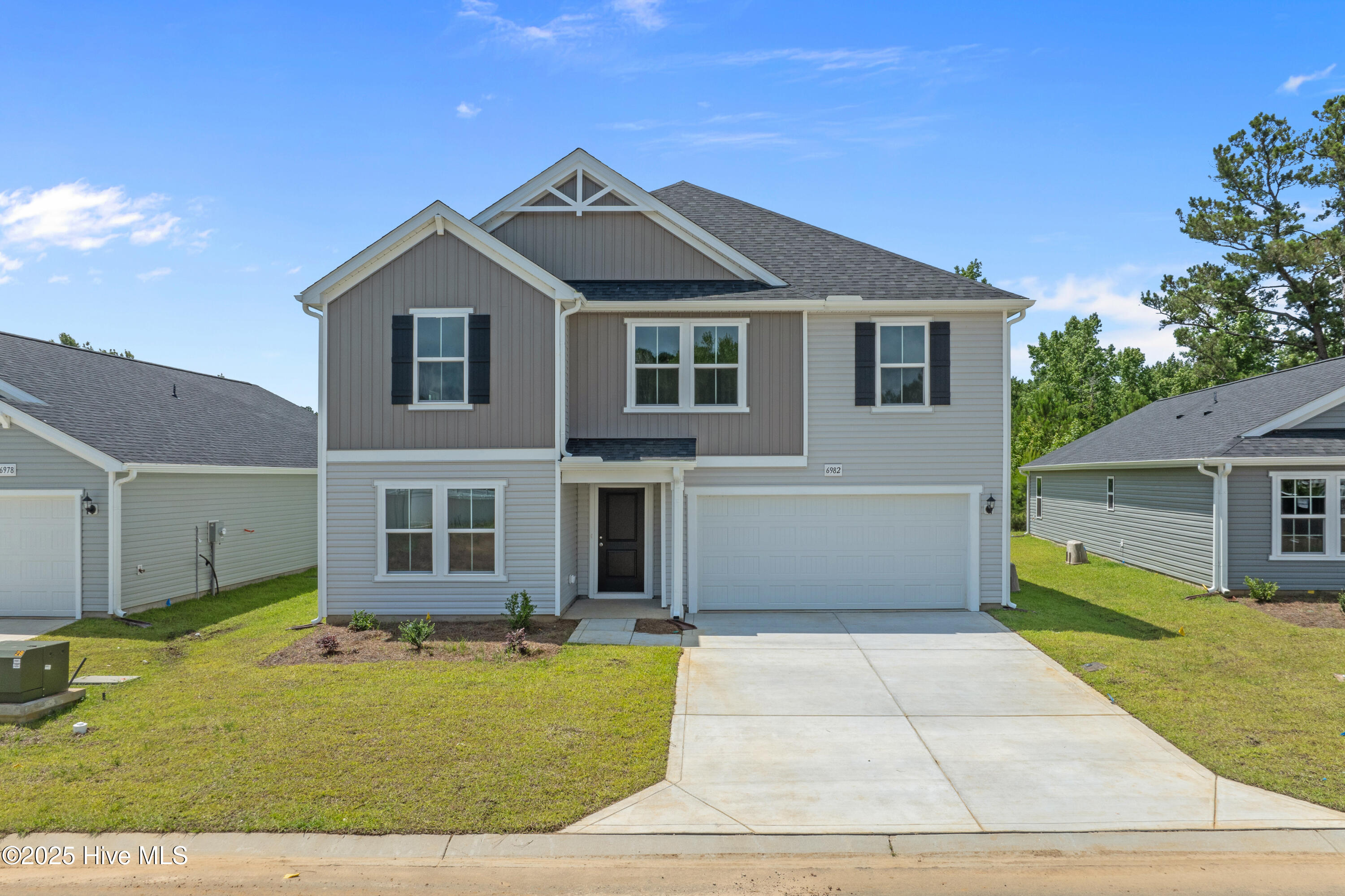 6950 Seaside Palms Place Property Photo 1