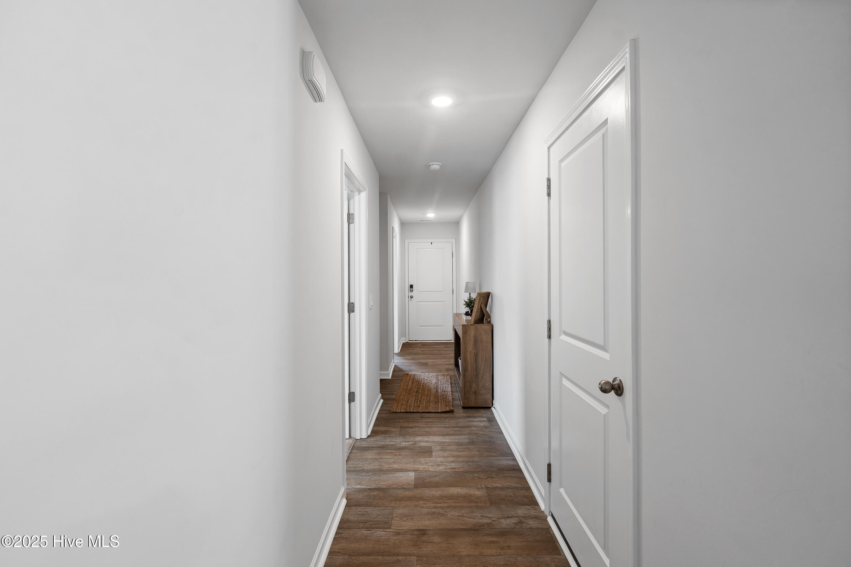 1808 Willowtree Court Property Photo 8