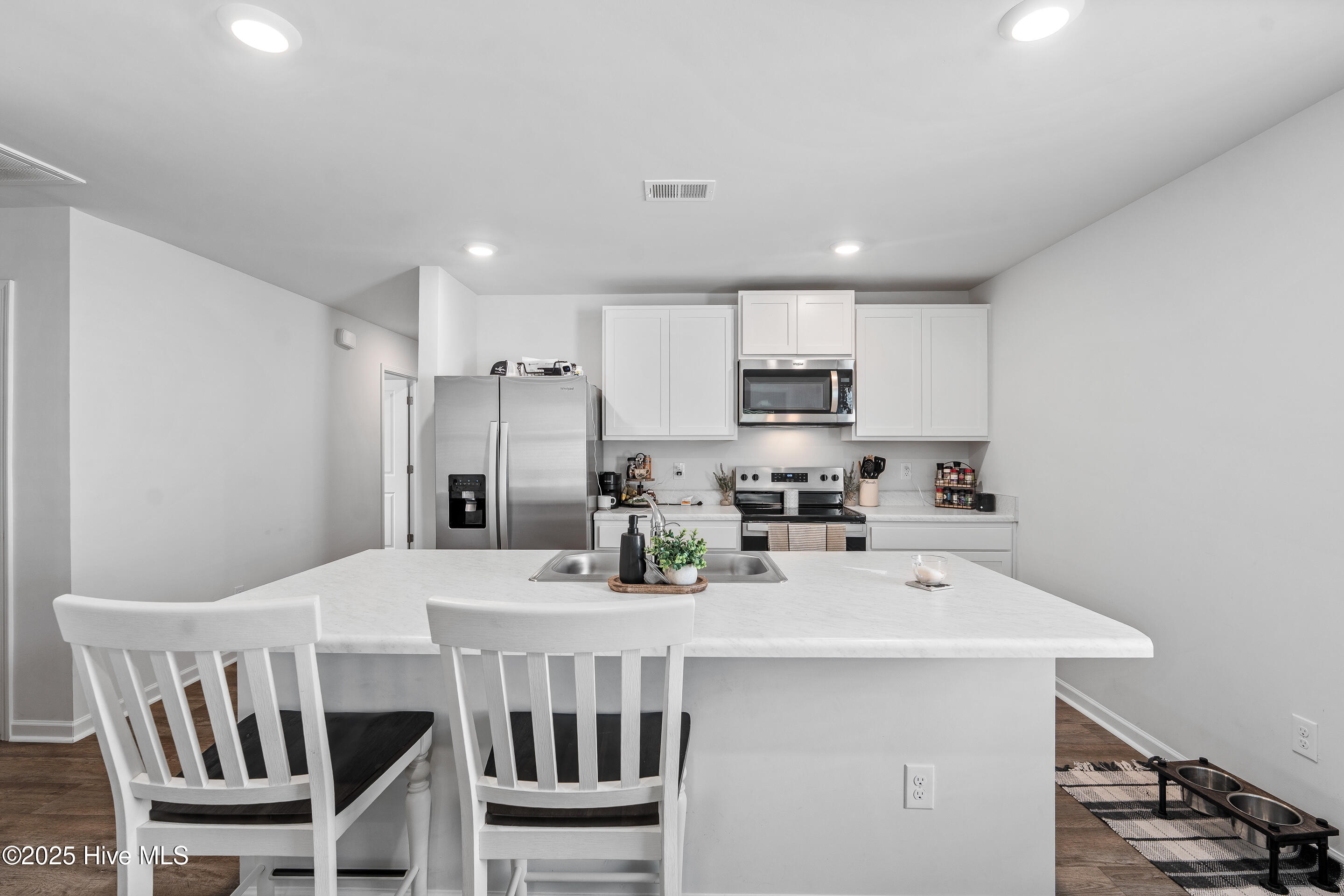1808 Willowtree Court Property Photo 11