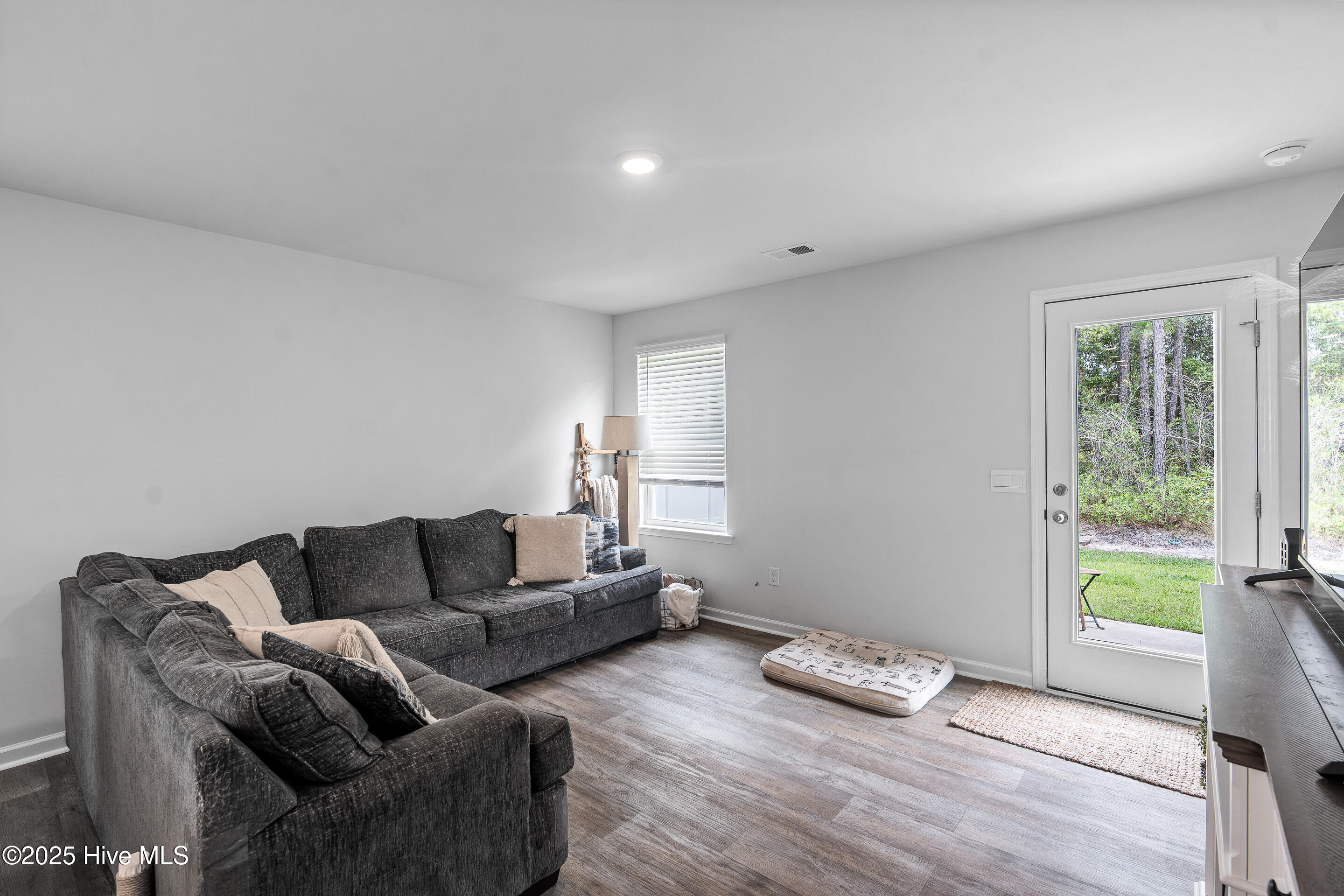1808 Willowtree Court Property Photo 12