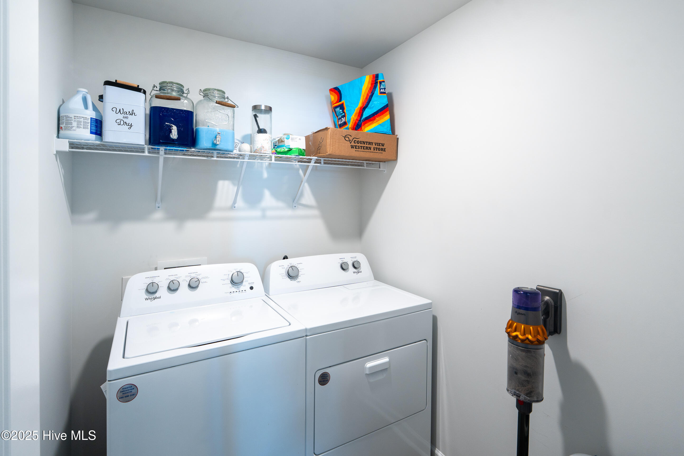 1808 Willowtree Court Property Photo 15