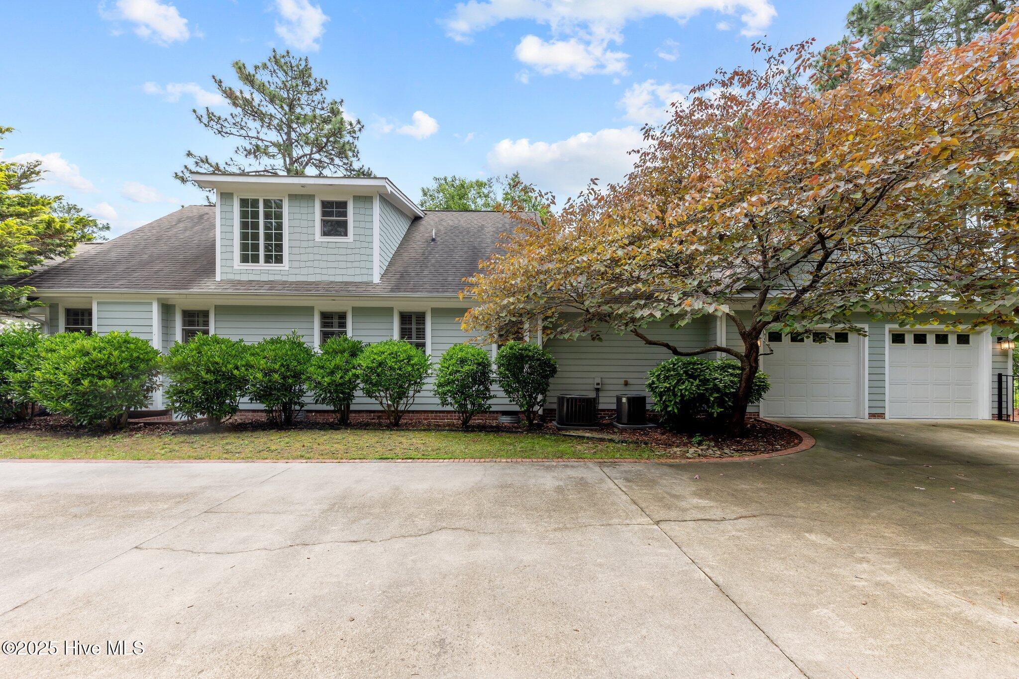 30 Deacon Palmer Place Property Photo 4