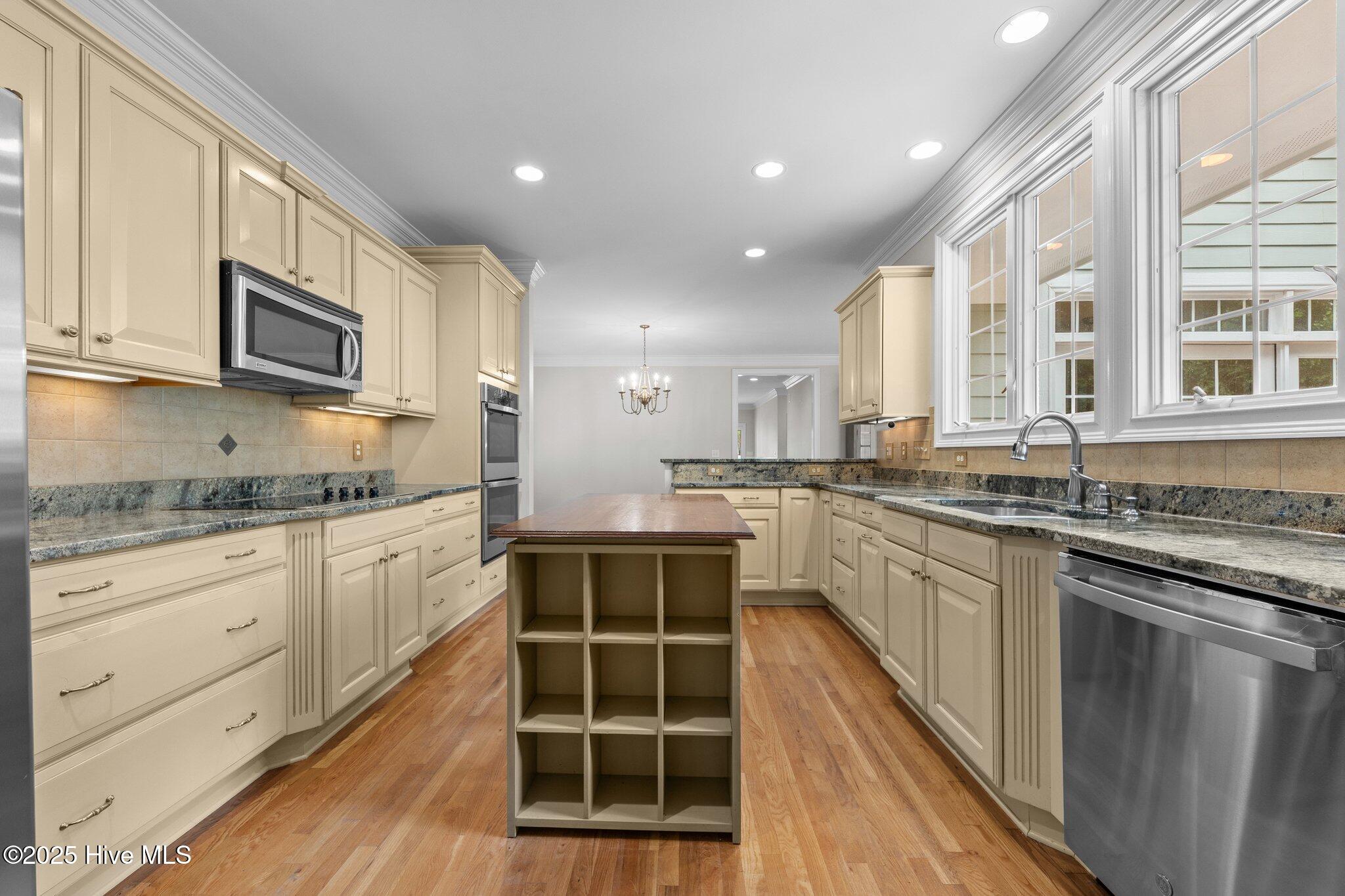 30 Deacon Palmer Place Property Photo 24