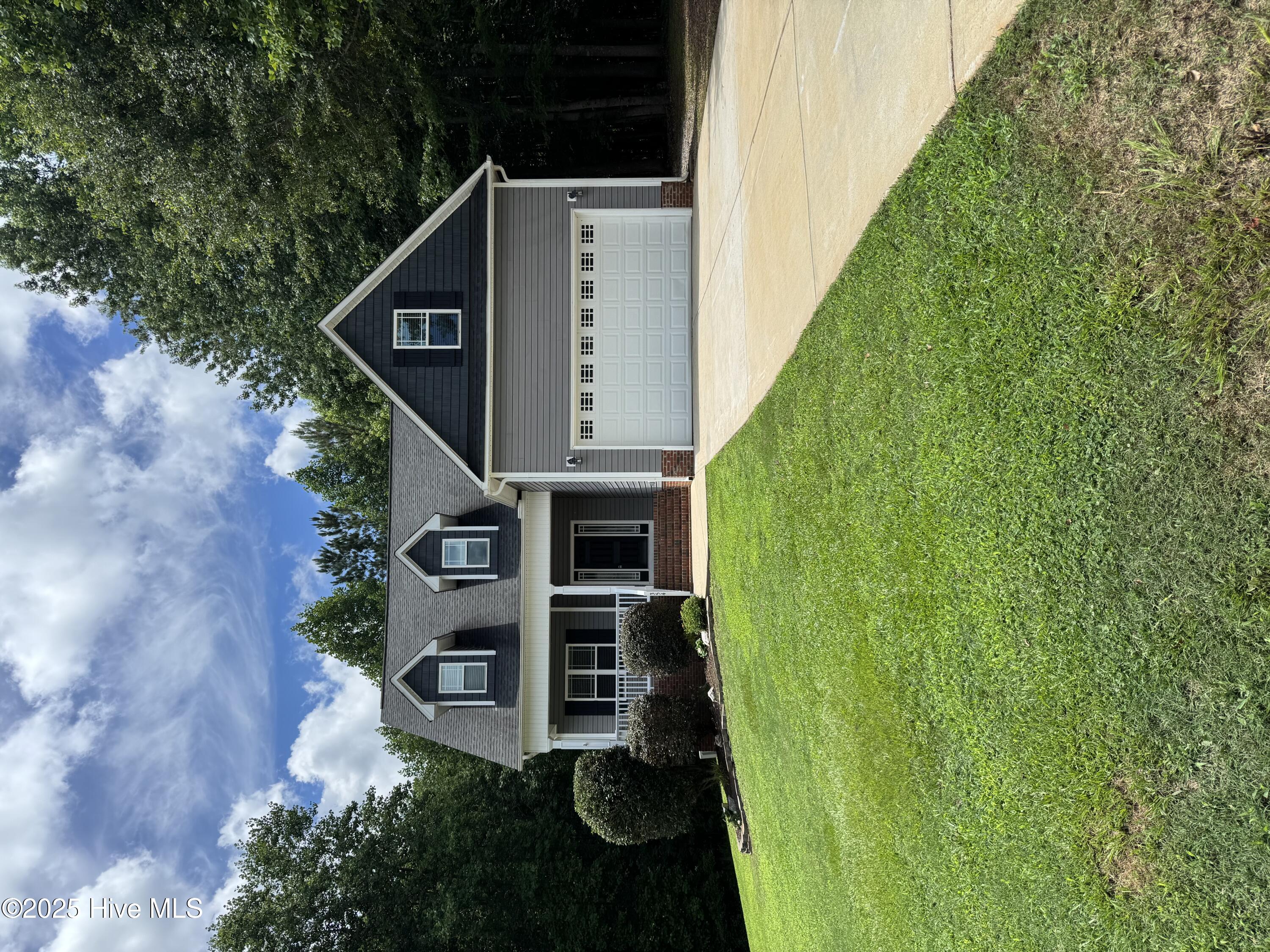 354 Silver Creek Drive Property Photo 1