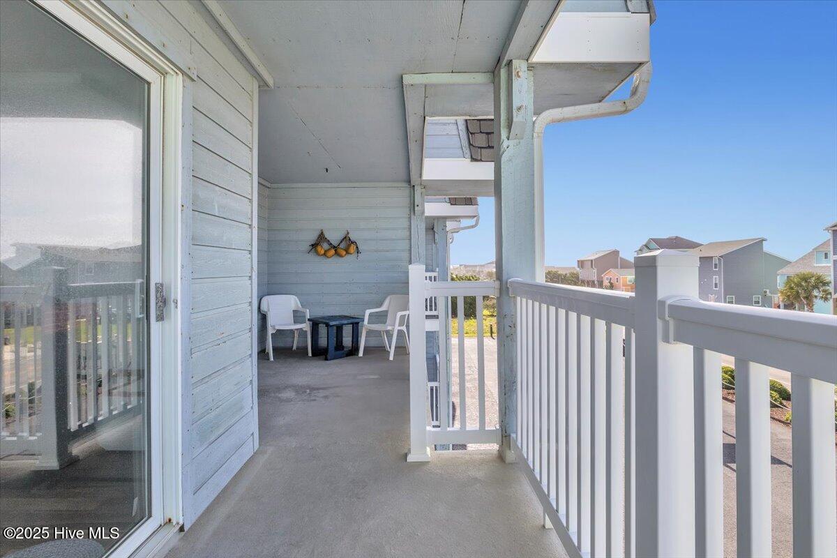 2714 W Beach Drive # 106 Property Photo 25