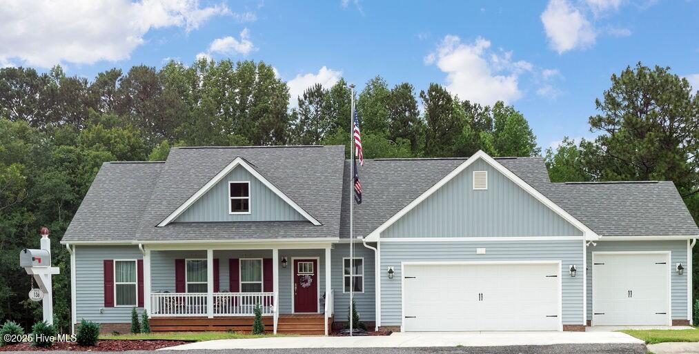 136 Woodland Circle Property Photo 1