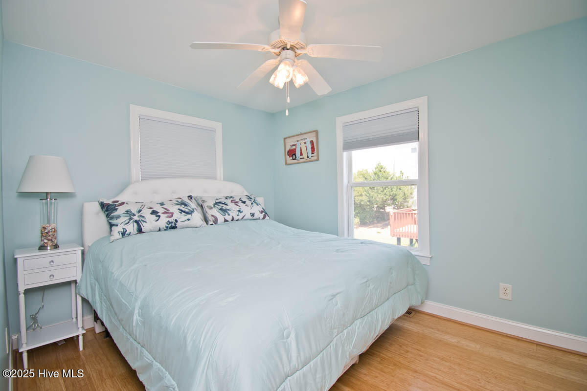 5405 Emerald Drive E Property Photo 22