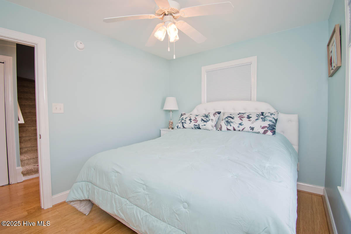 5405 Emerald Drive E Property Photo 23