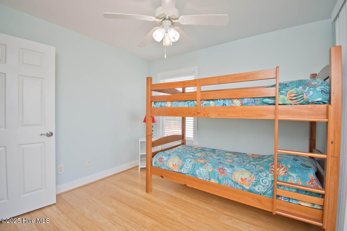 5405 Emerald Drive E Property Photo 33