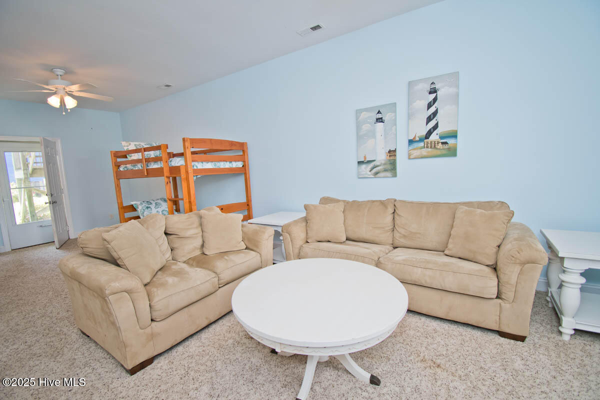 5405 Emerald Drive E Property Photo 39