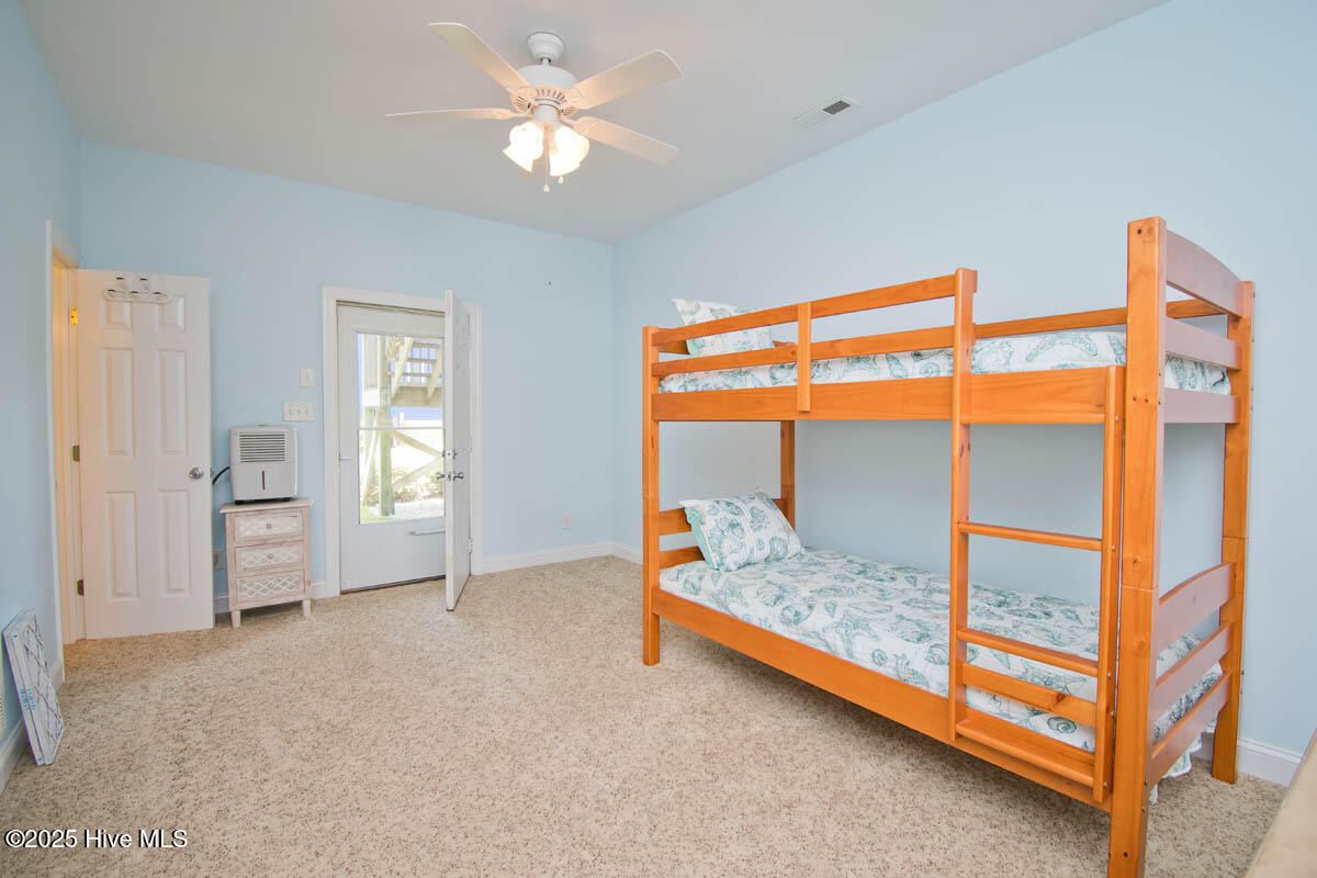 5405 Emerald Drive E Property Photo 40
