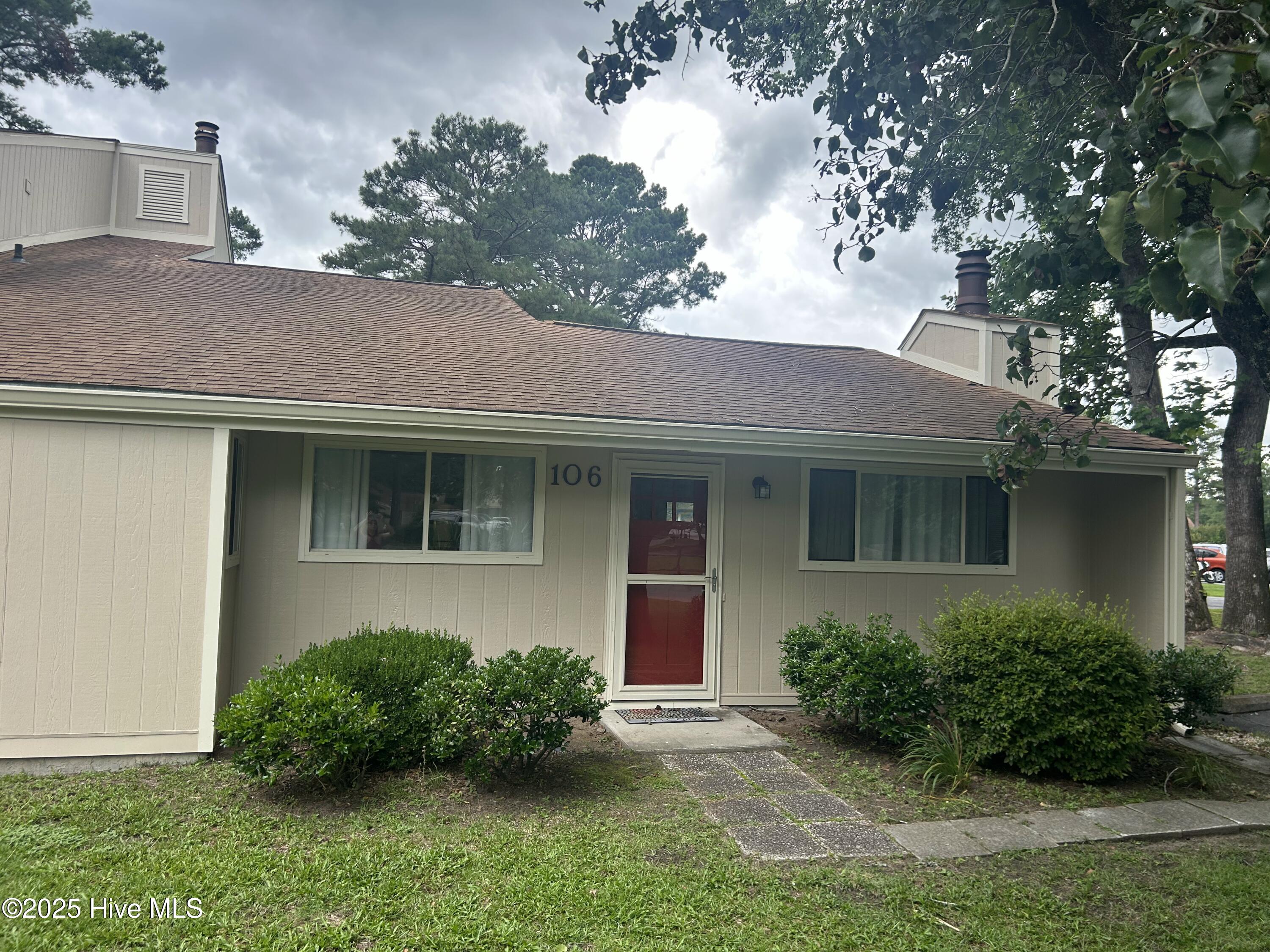 106 Quarterdeck Townes 106 Property Photo 1