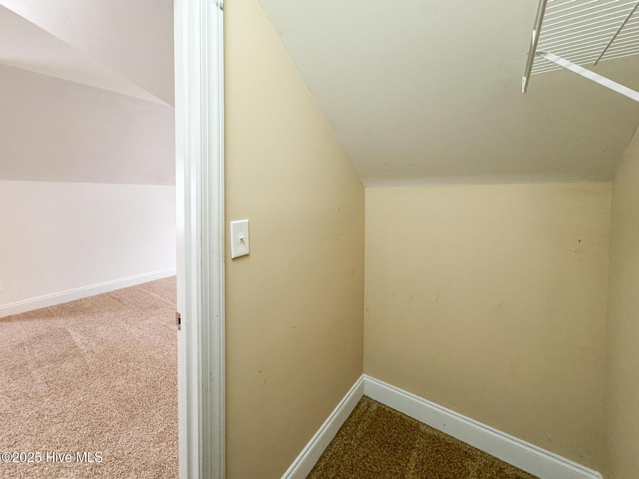 3918 Meeting Place Place Property Photo 28