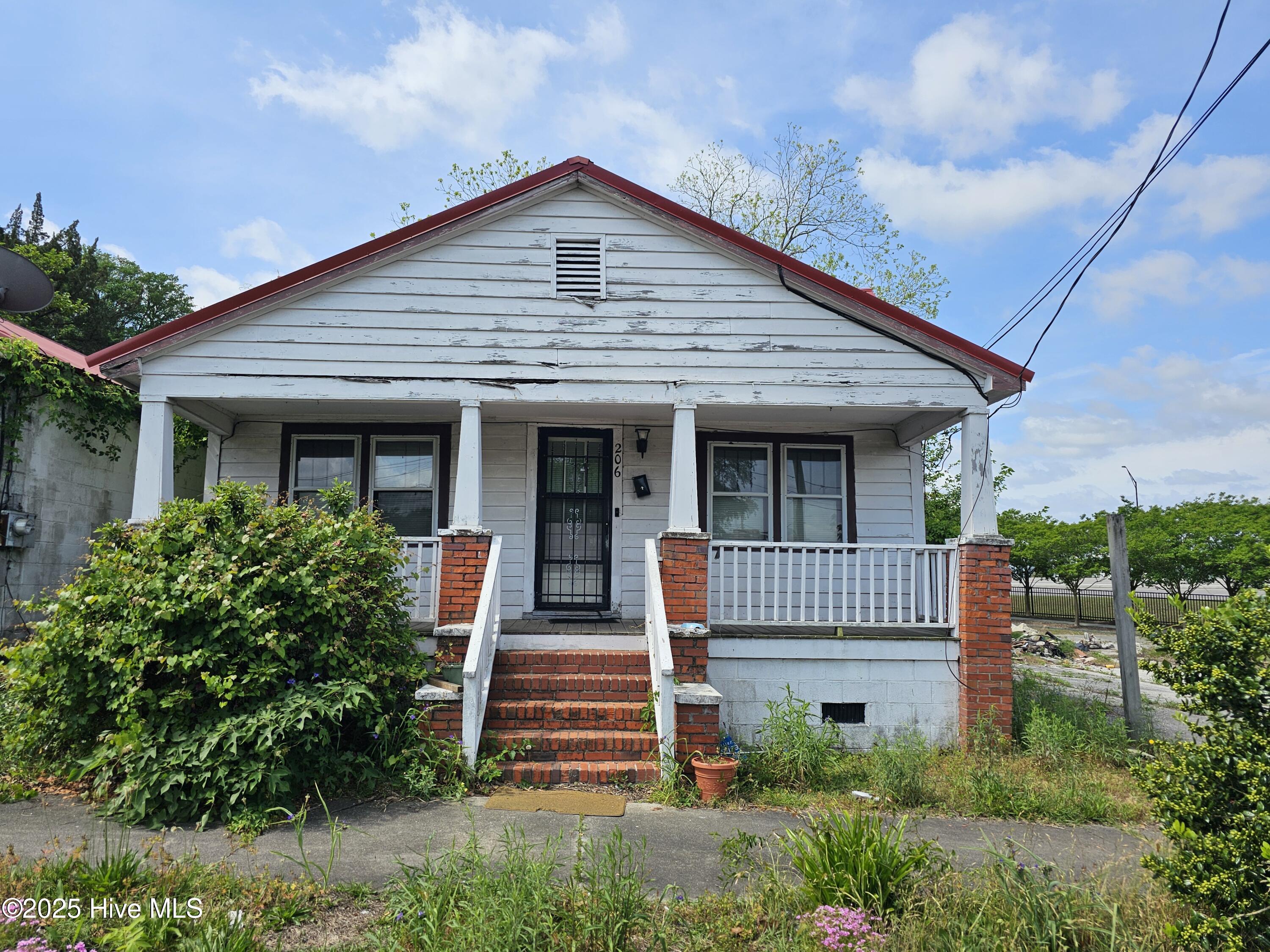 206 & 208 Parsley Street Property Photo 1
