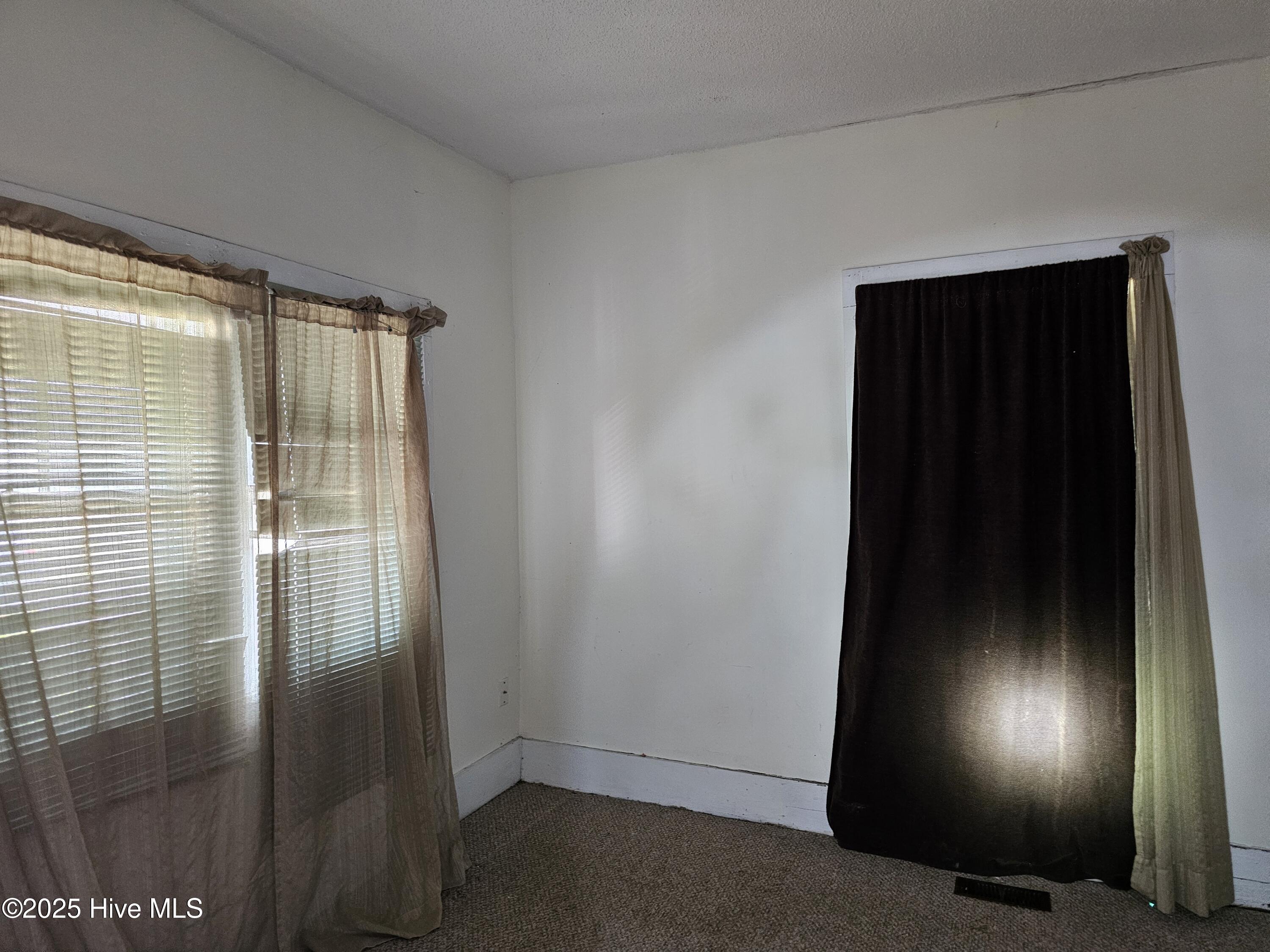 206 & 208 Parsley Street Property Photo 4