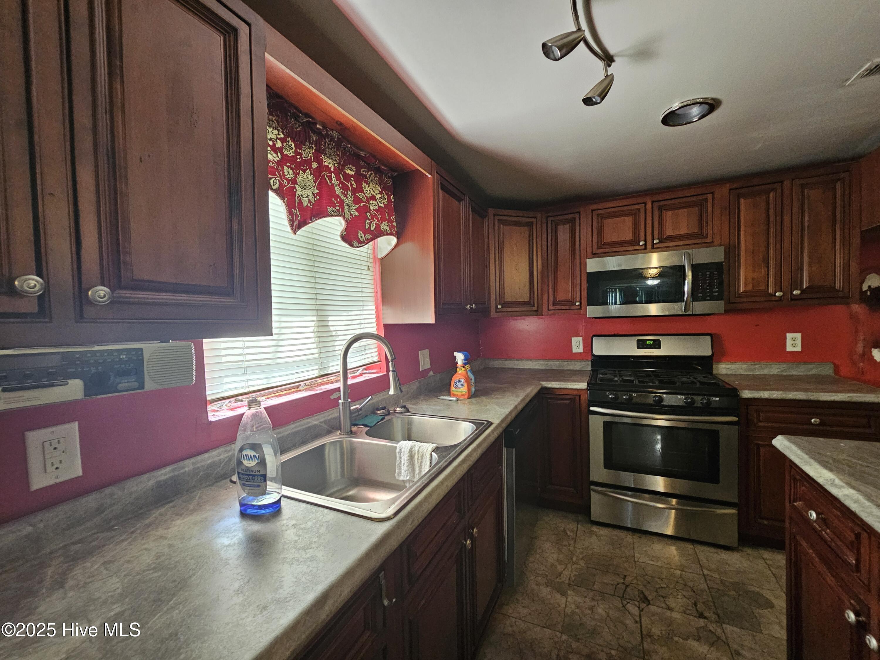 206 & 208 Parsley Street Property Photo 42