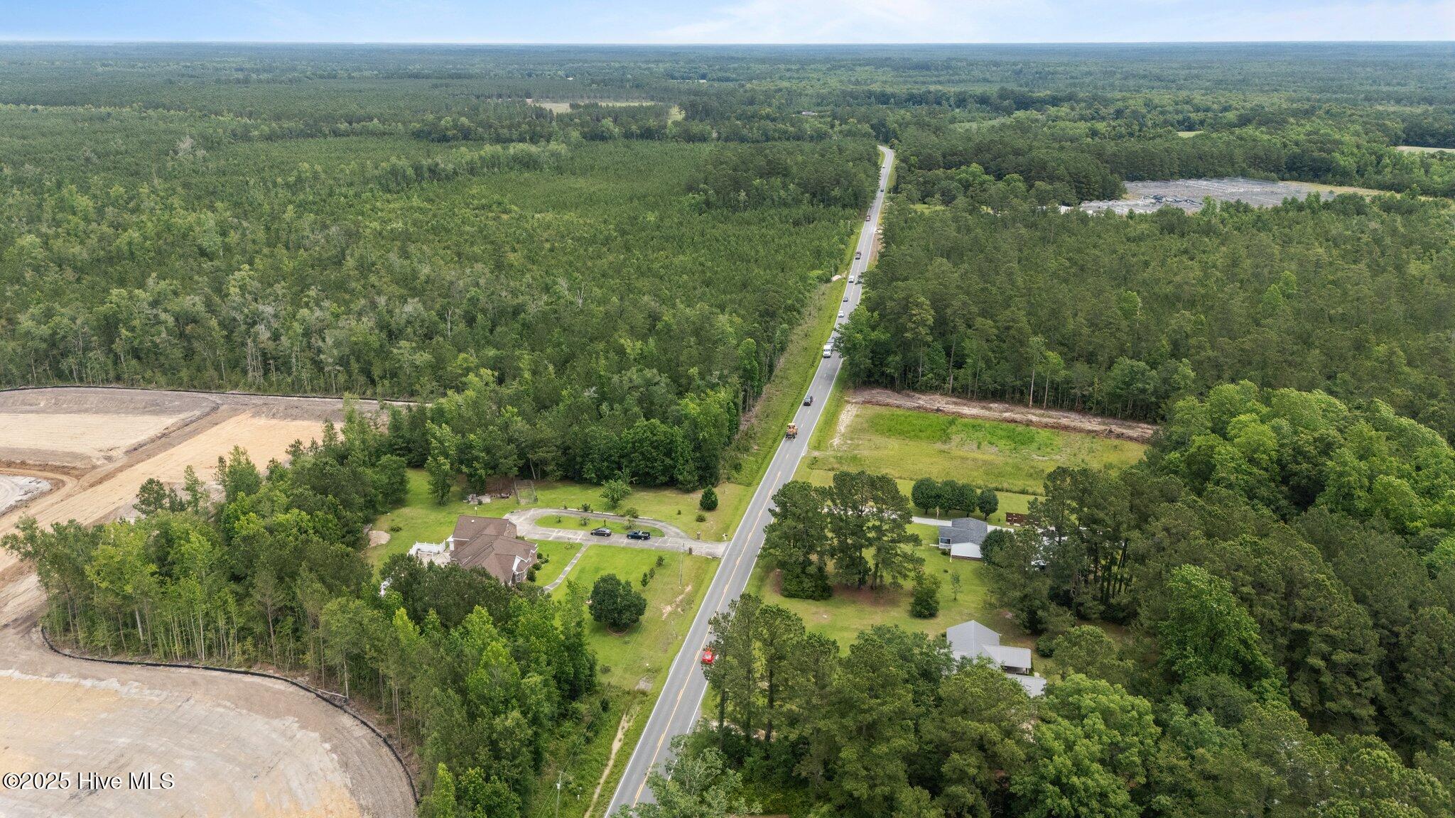 20470 Seven Creeks Highway Property Photo 6