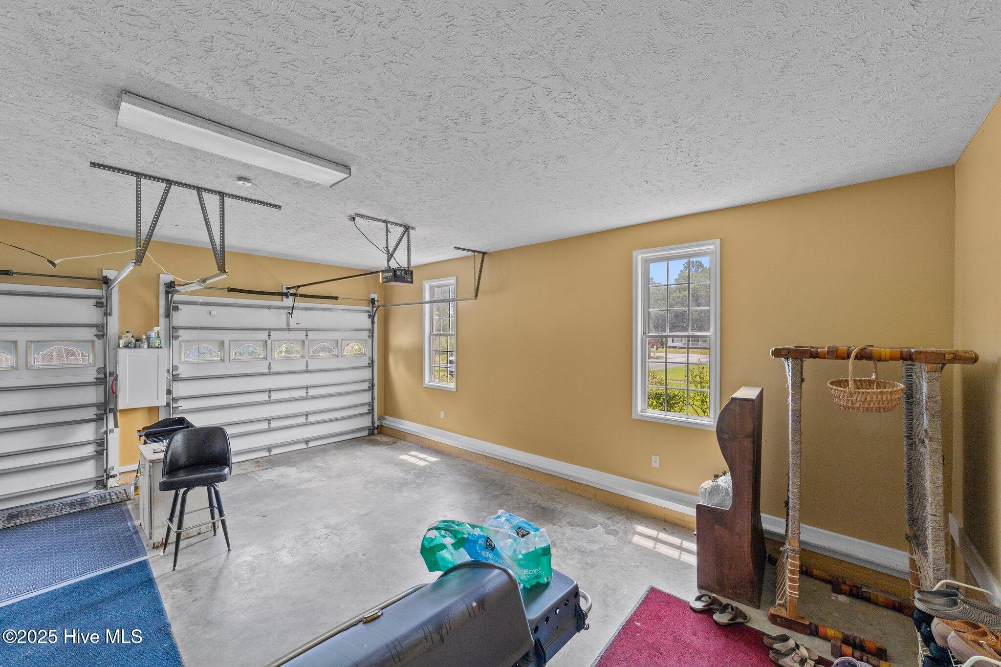 20470 Seven Creeks Highway Property Photo 38