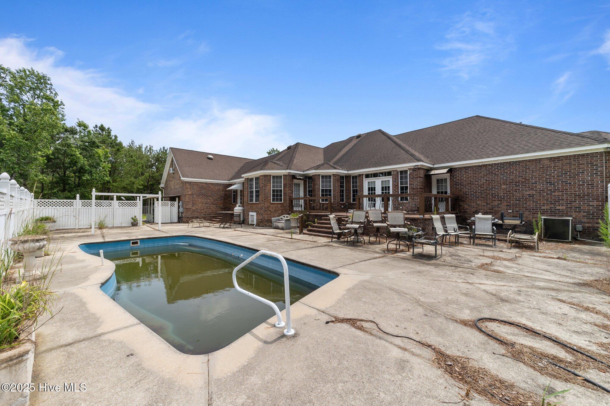20470 Seven Creeks Highway Property Photo 43