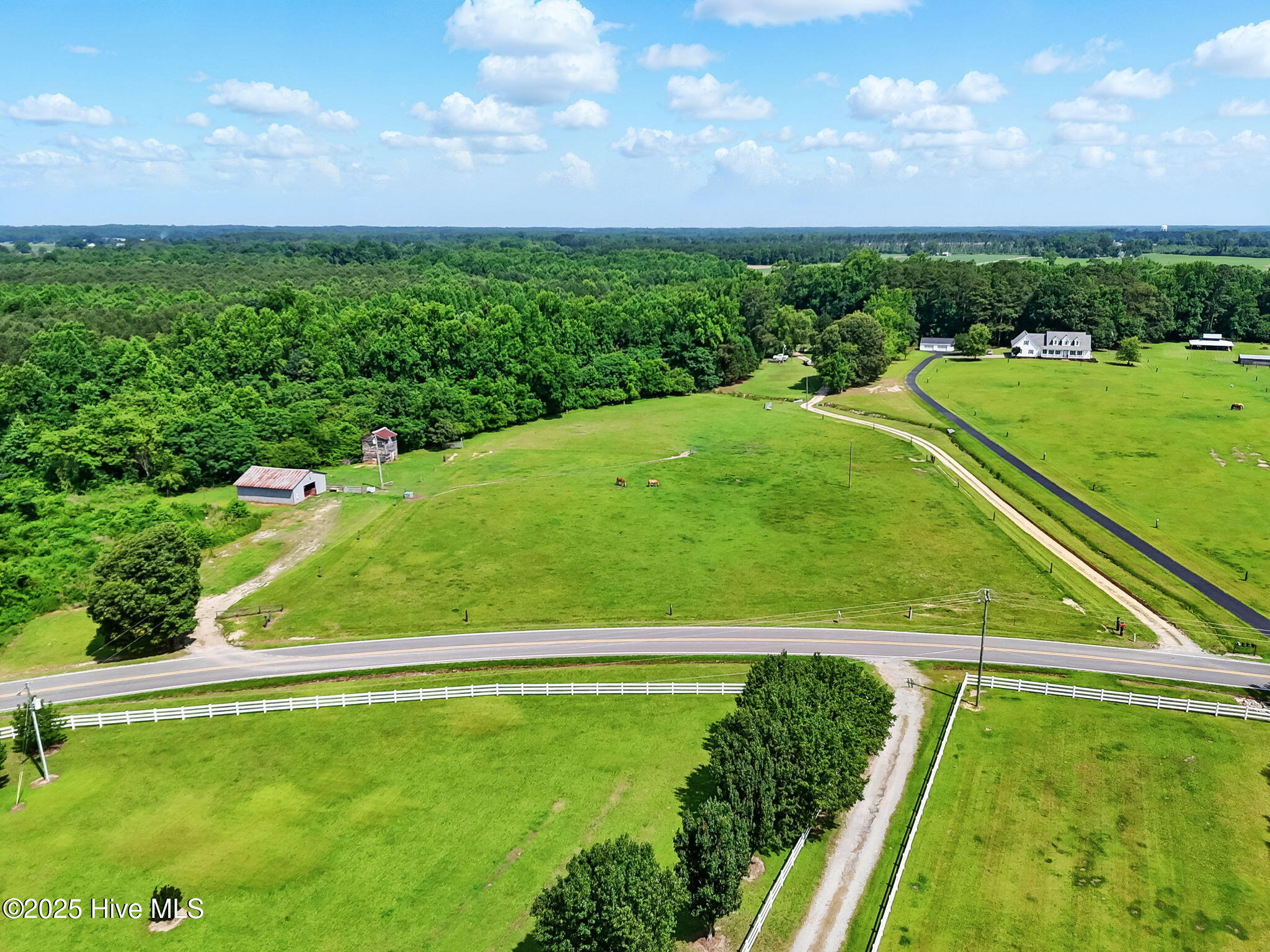 2620 Nahunta Road Property Photo 4