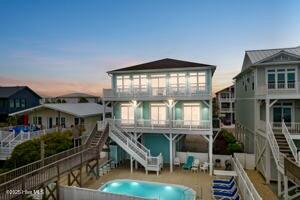 328 E First Street Property Photo 4