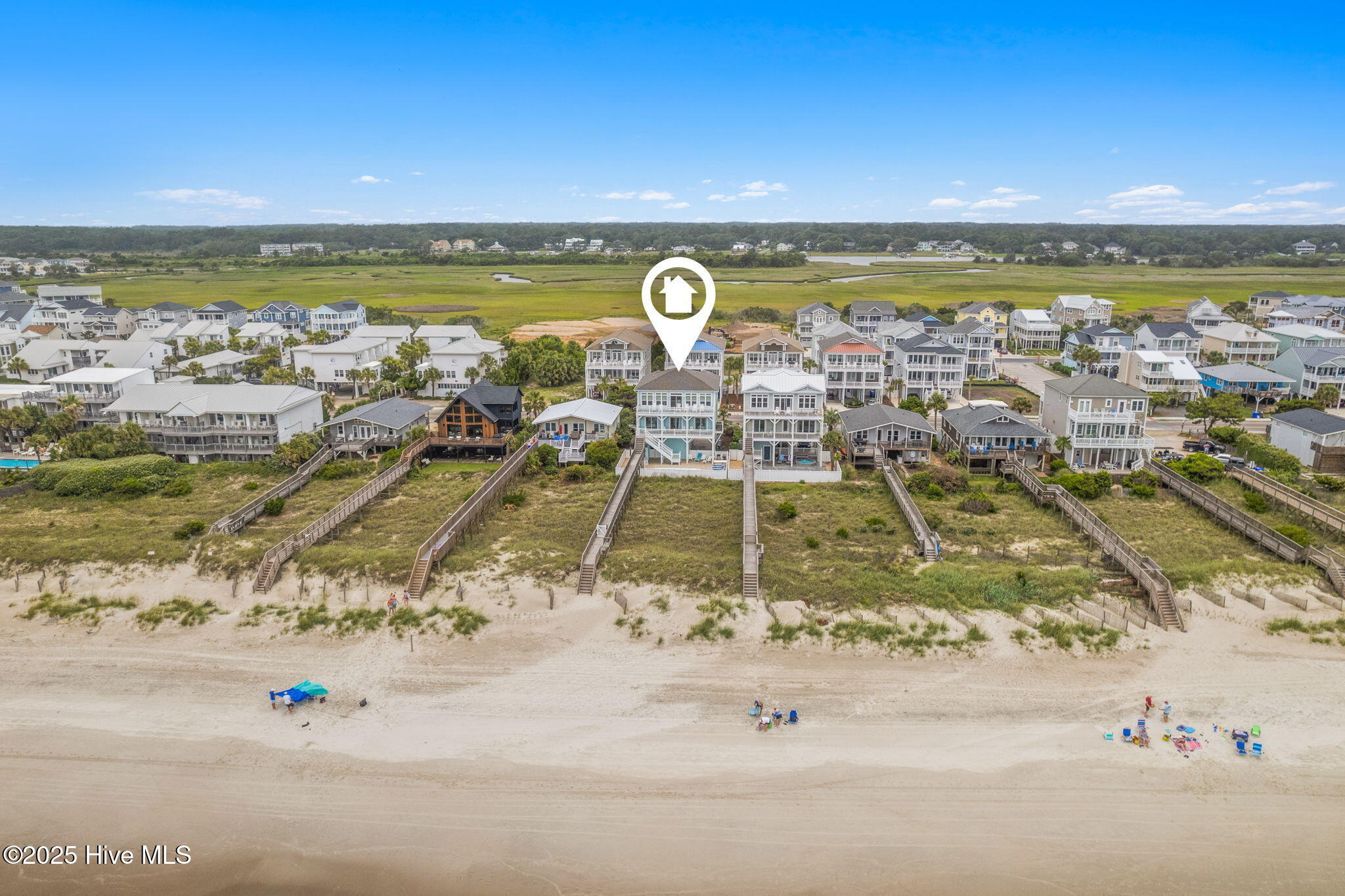 328 E First Street Property Photo 13