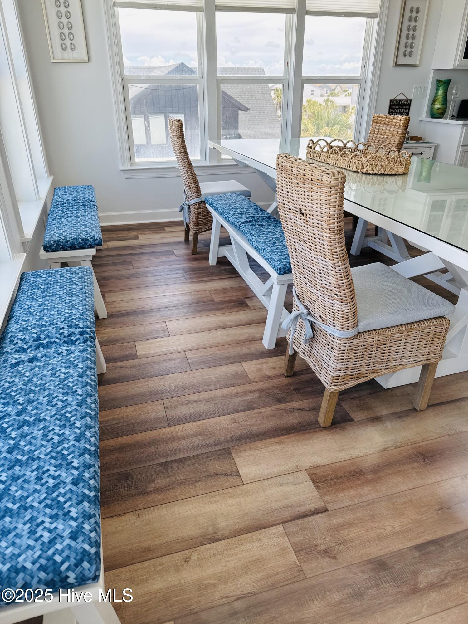 328 E First Street Property Photo 30