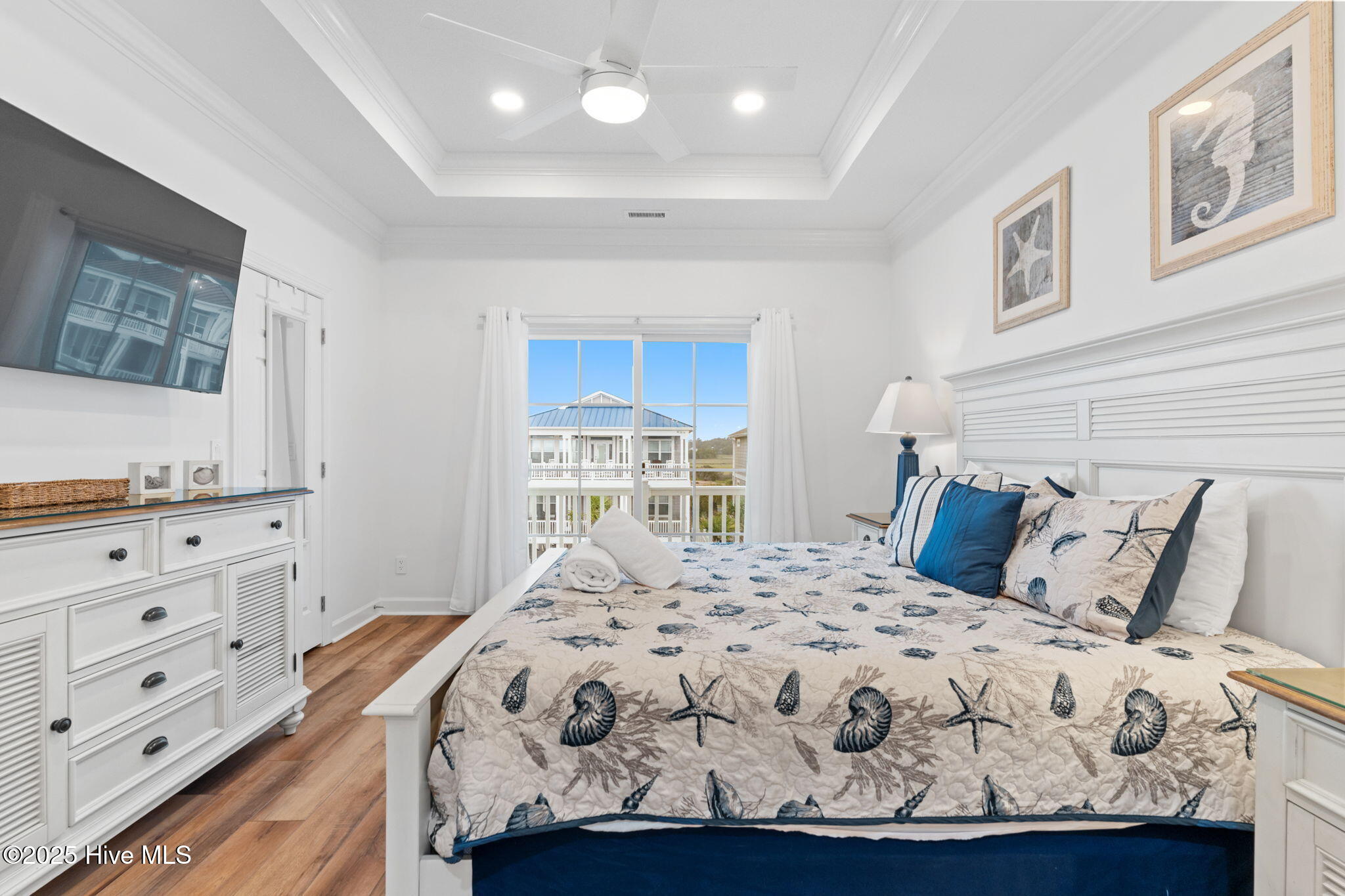 328 E First Street Property Photo 55