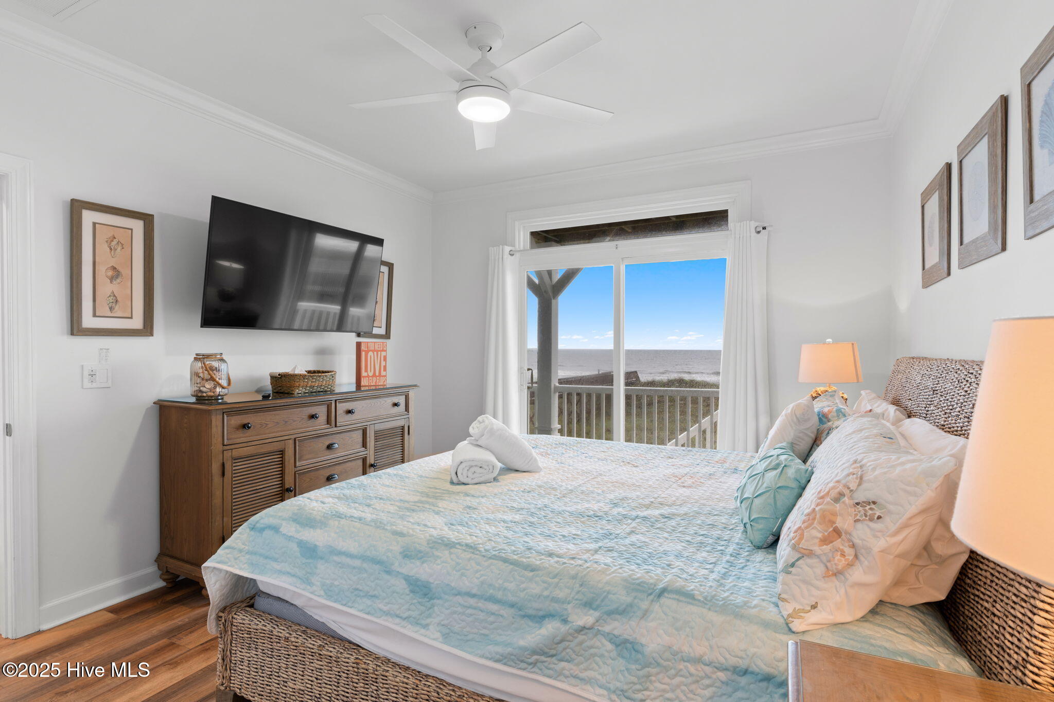 328 E First Street Property Photo 70