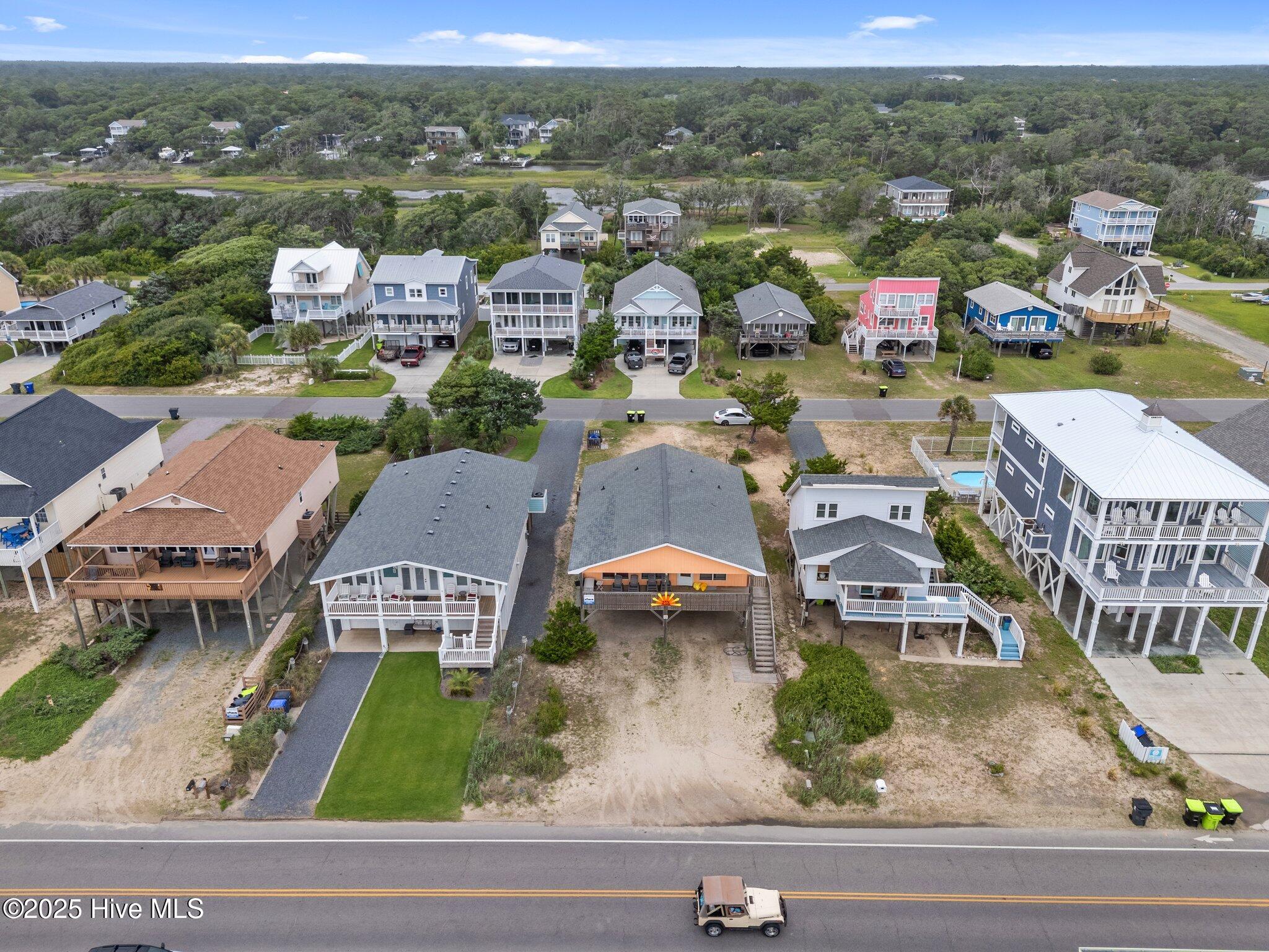 210 W Beach Drive Property Photo 10