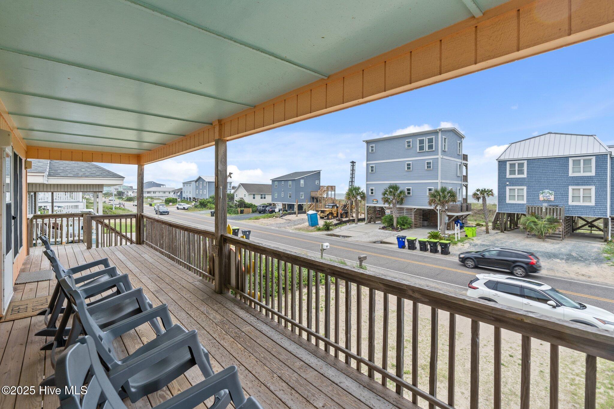 210 W Beach Drive Property Photo 12