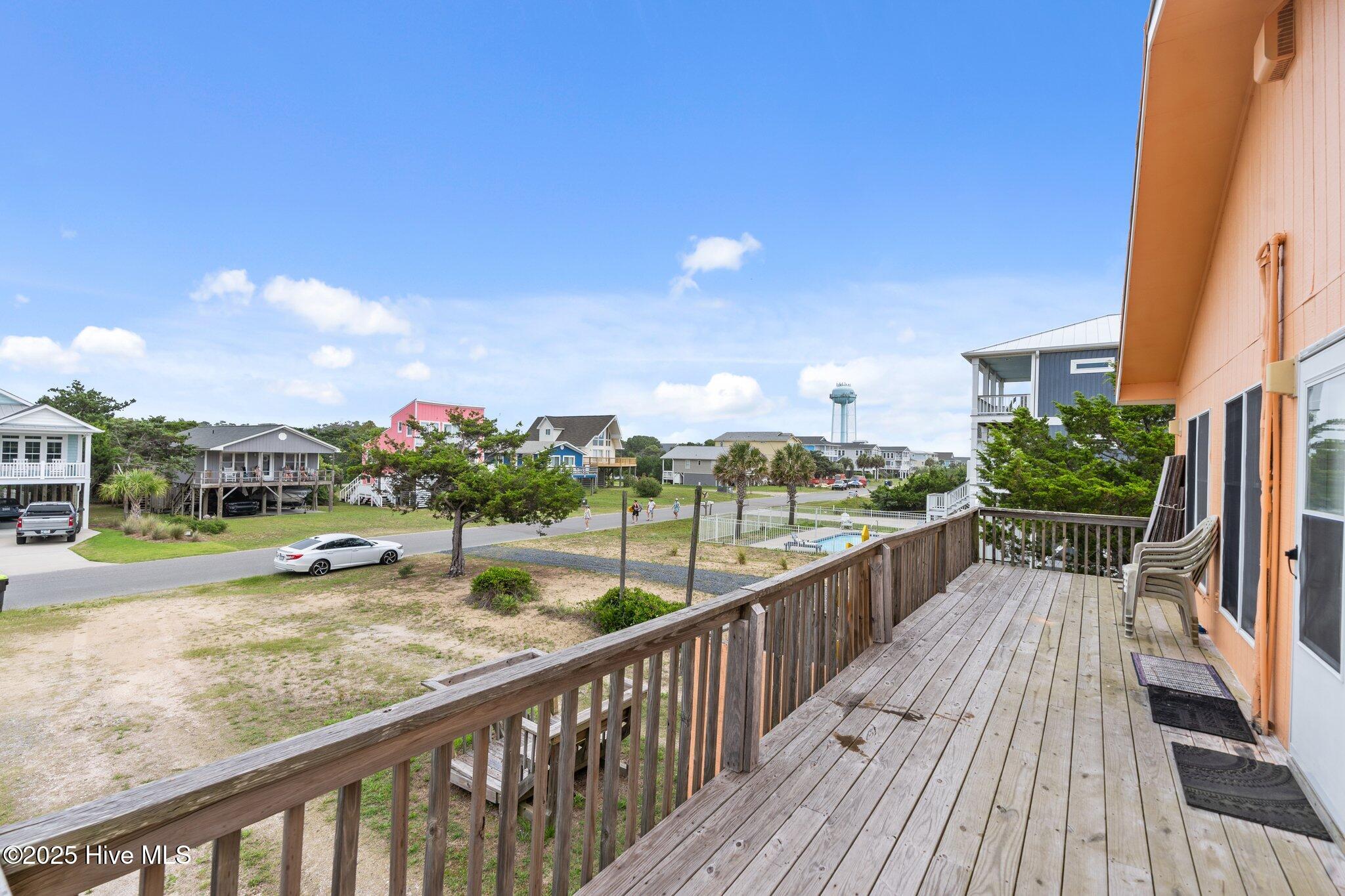 210 W Beach Drive Property Photo 14