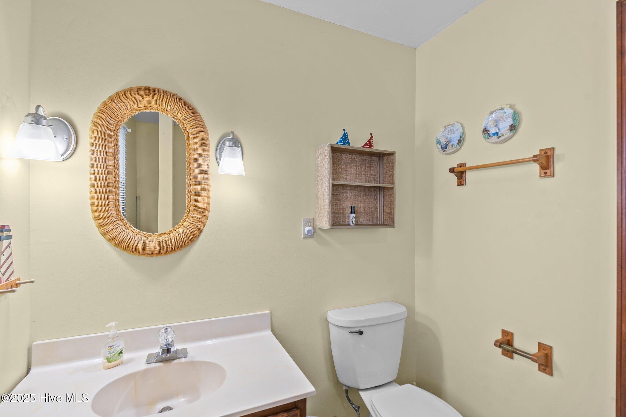 210 W Beach Drive Property Photo 35
