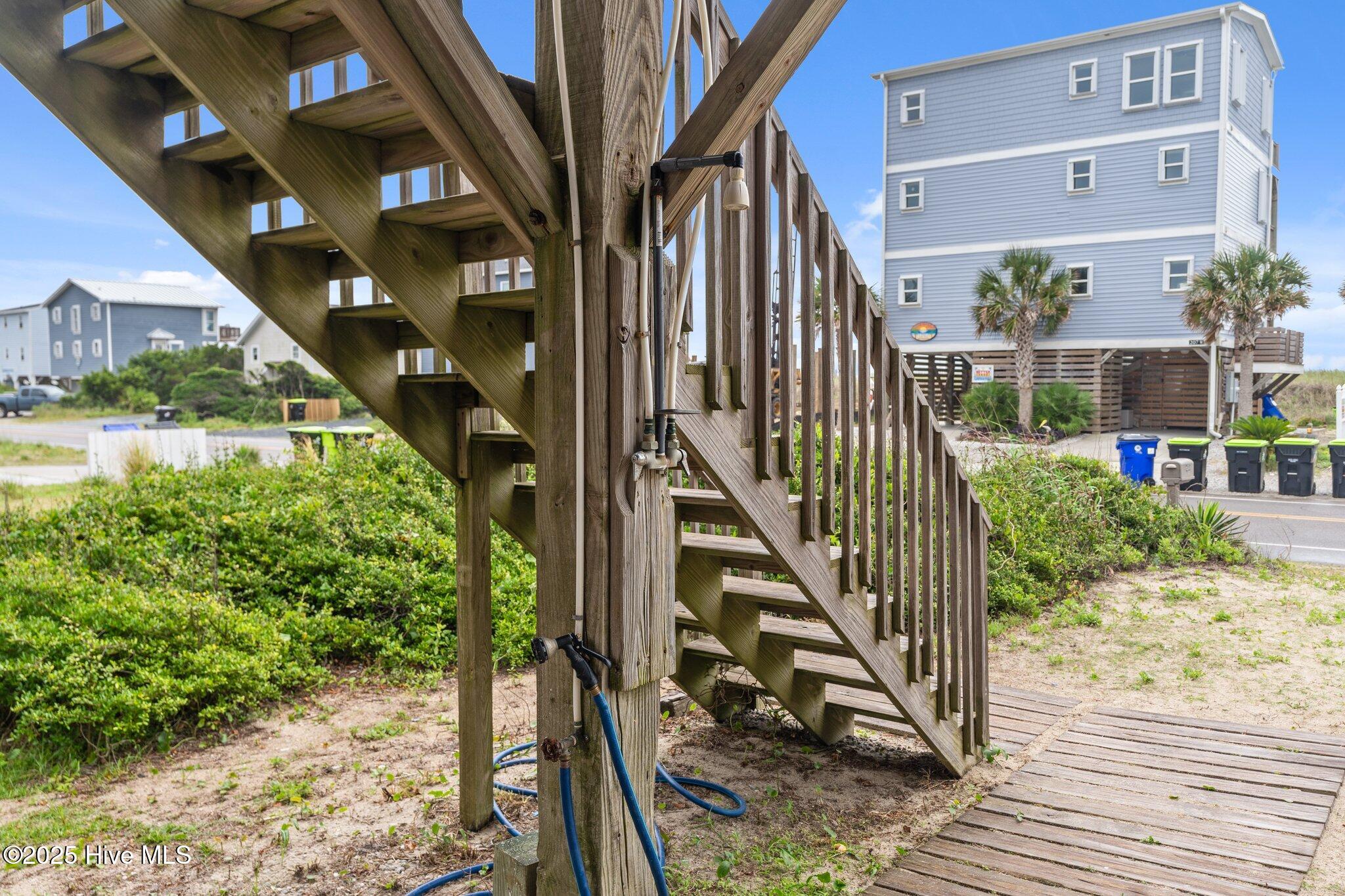 210 W Beach Drive Property Photo 42