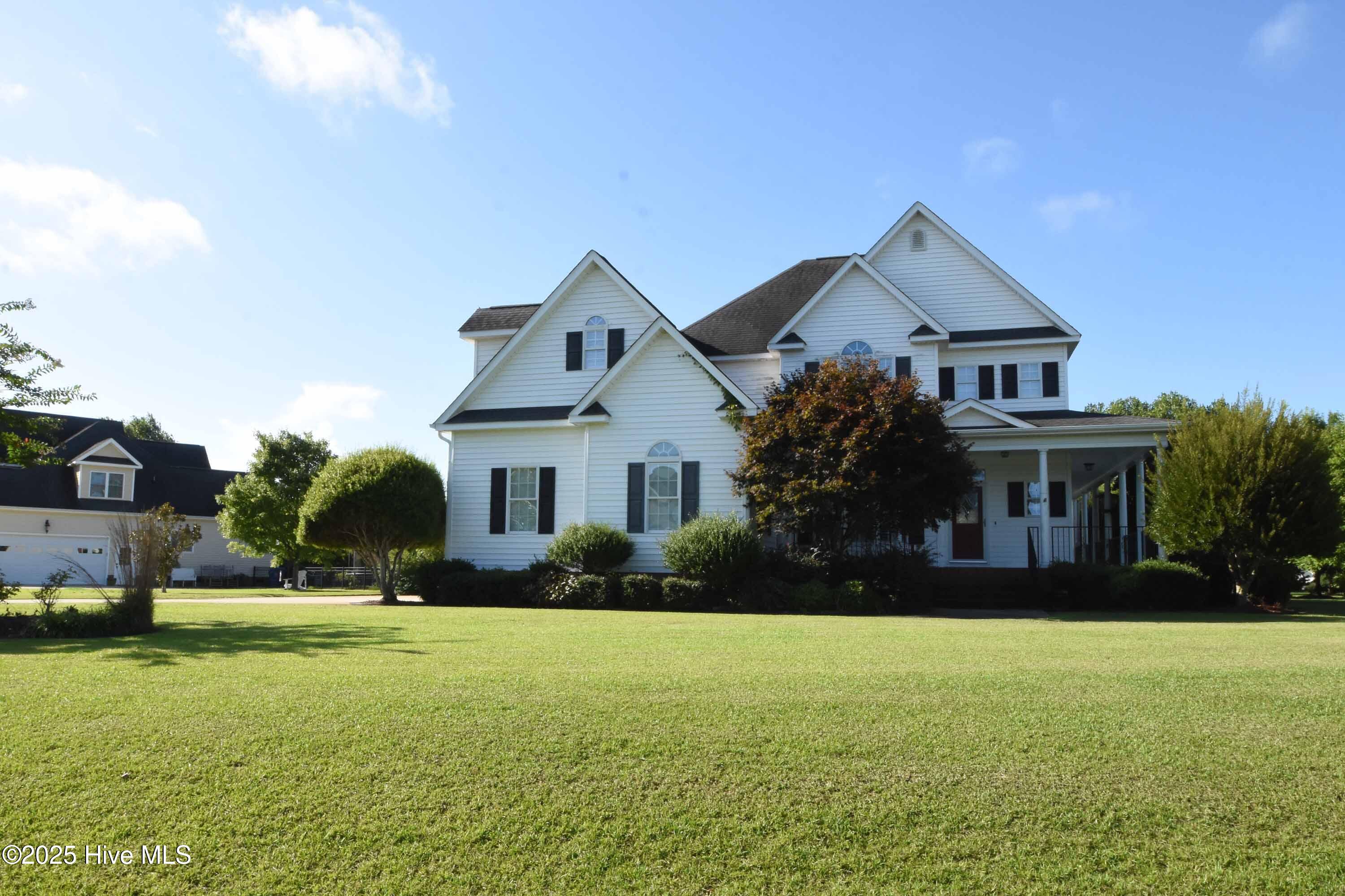 1129 Scarlet Oak Drive Property Photo 1