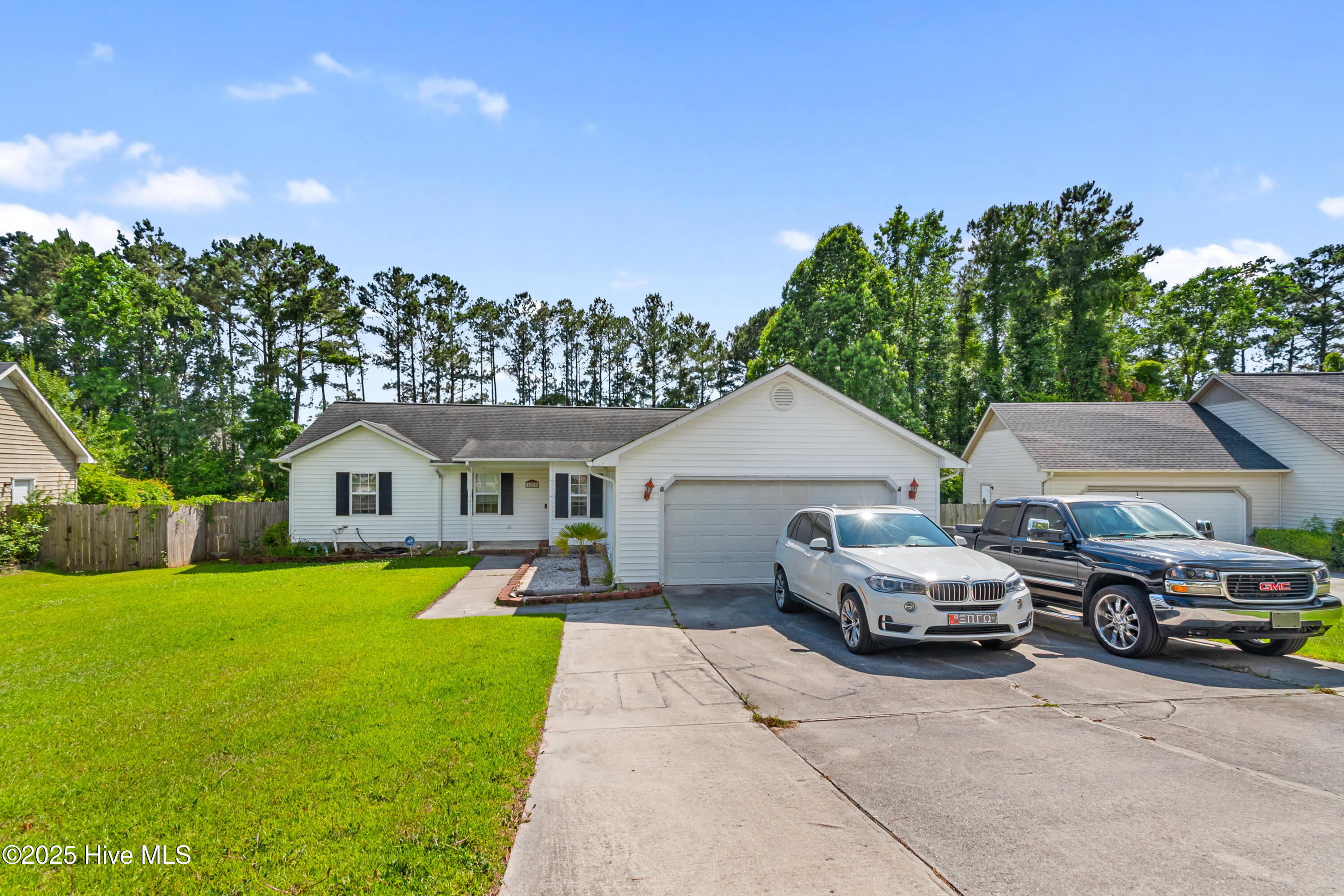 125 Yellowwood Drive Property Photo 1