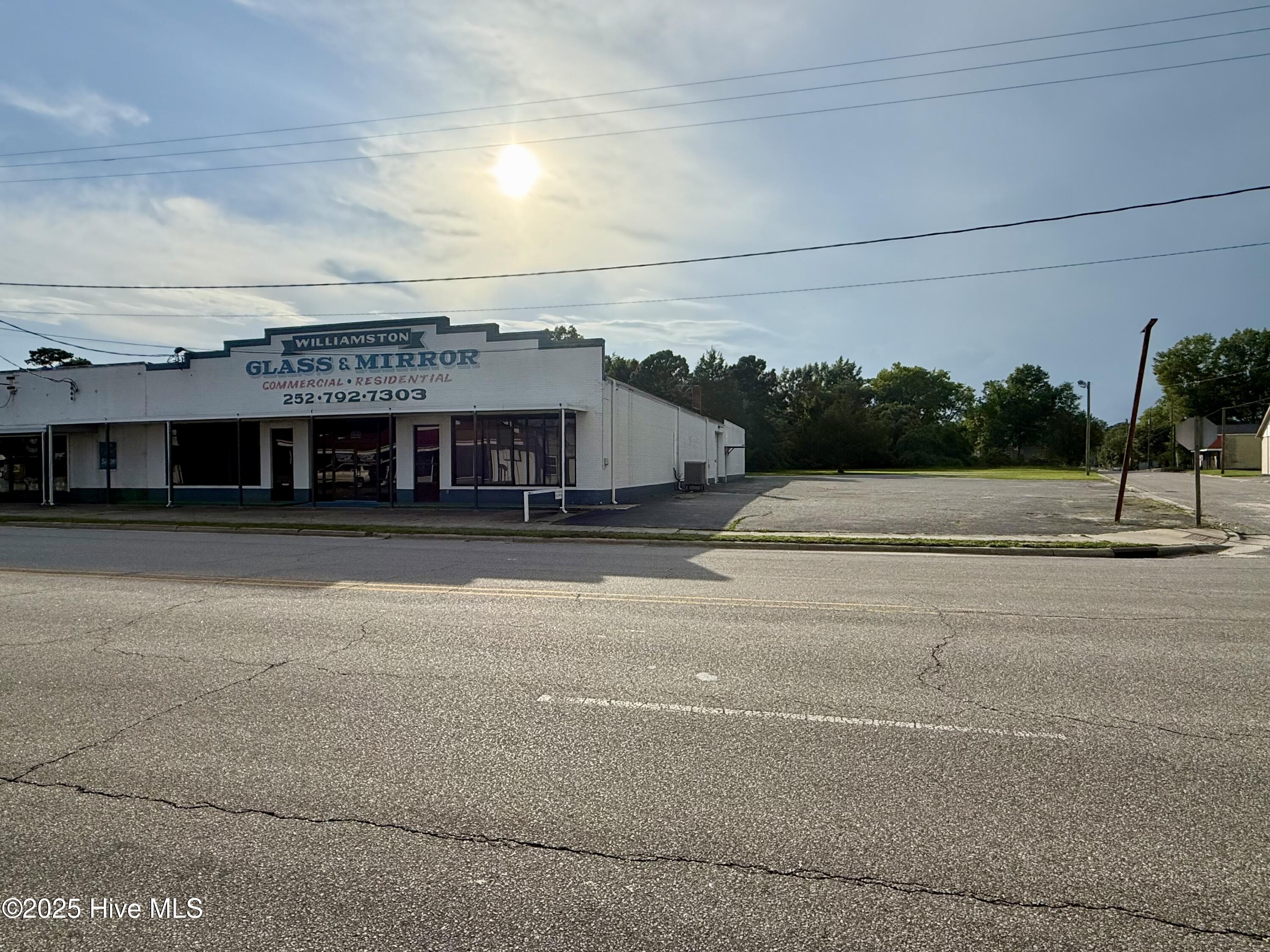 403 Washington Street Property Photo 1